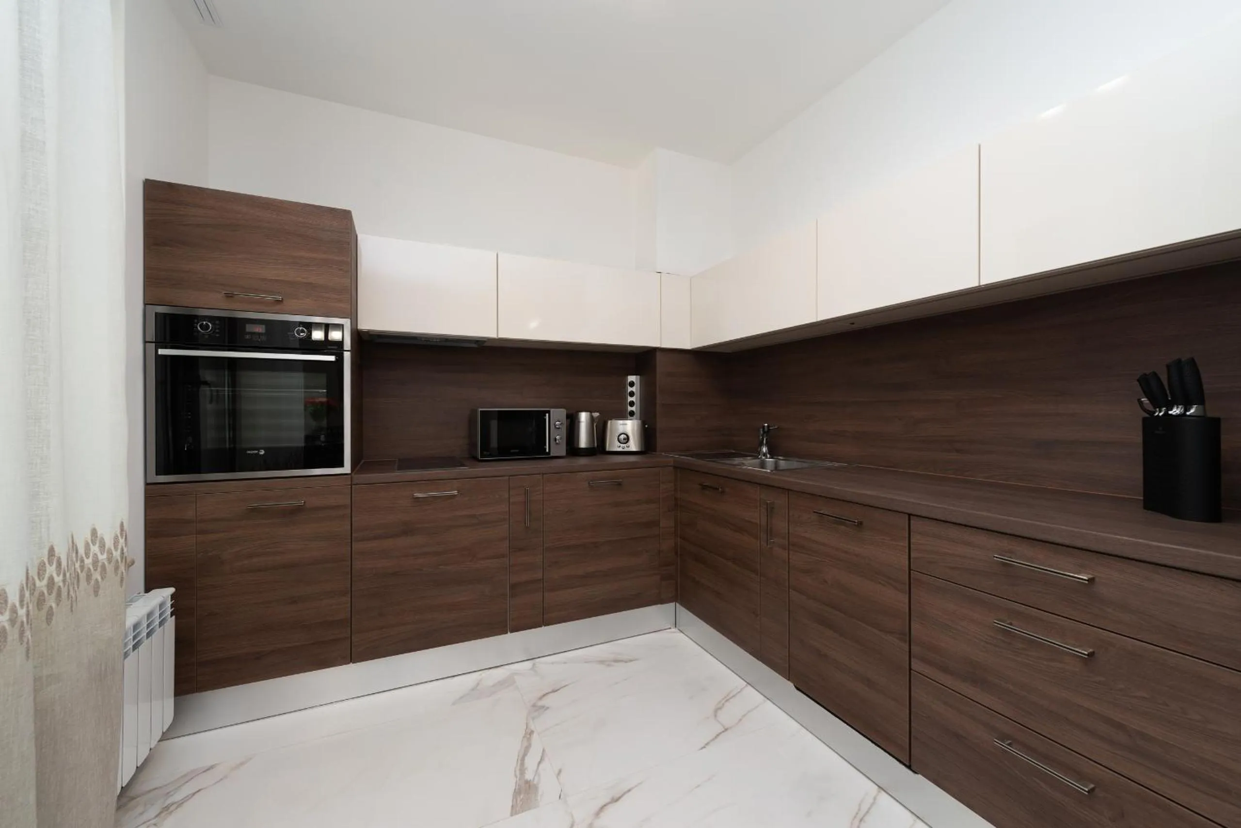 Kitchen or kitchenette in Grand Vitosha Apartments
