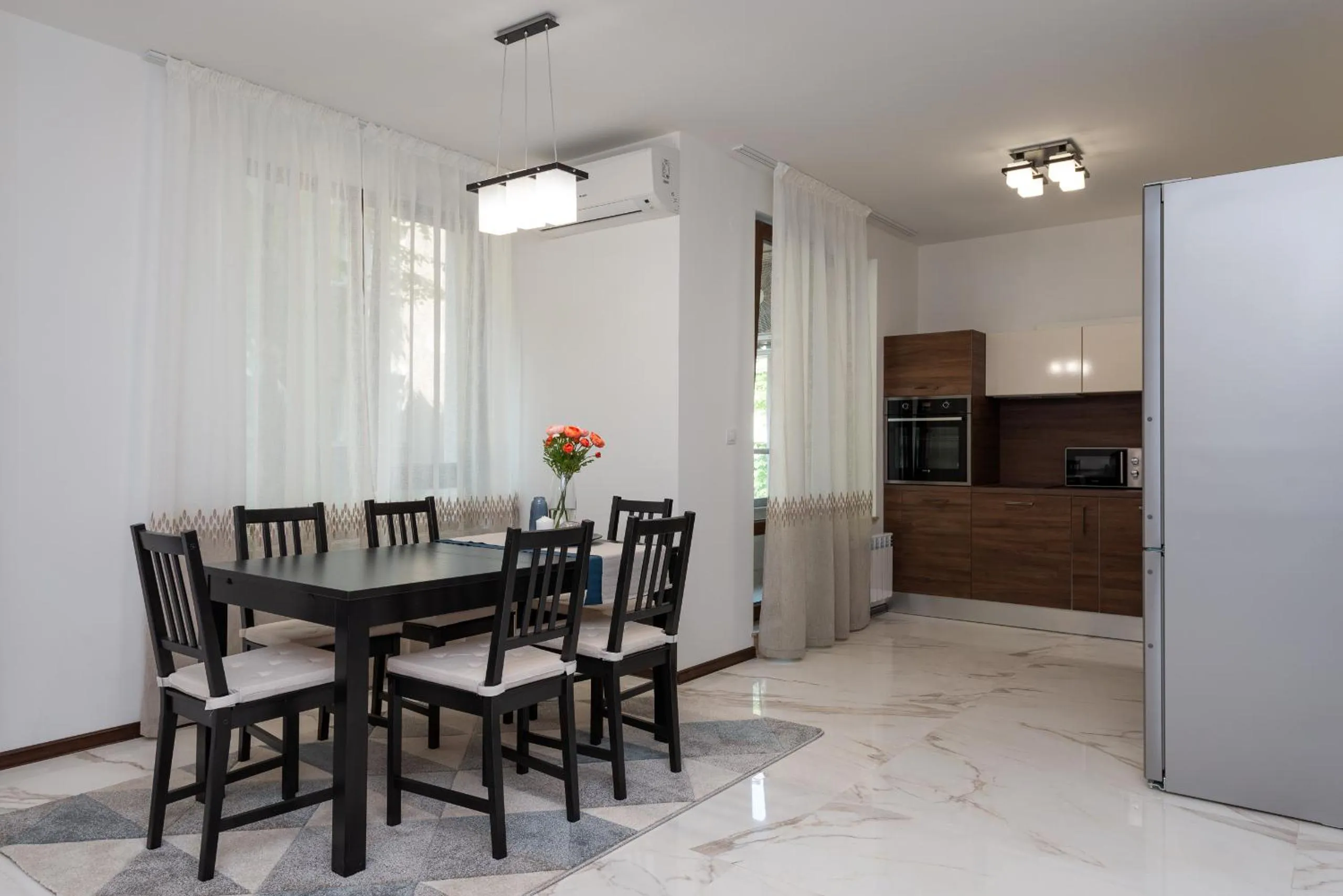 Kitchen or kitchenette in Grand Vitosha Apartments