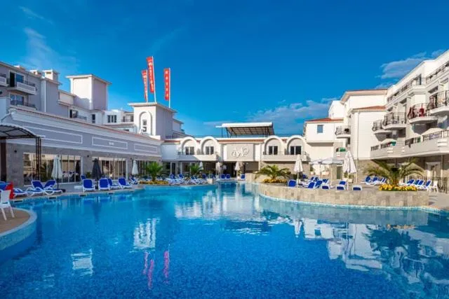 Property building in Martinez Hotel All Inclusive