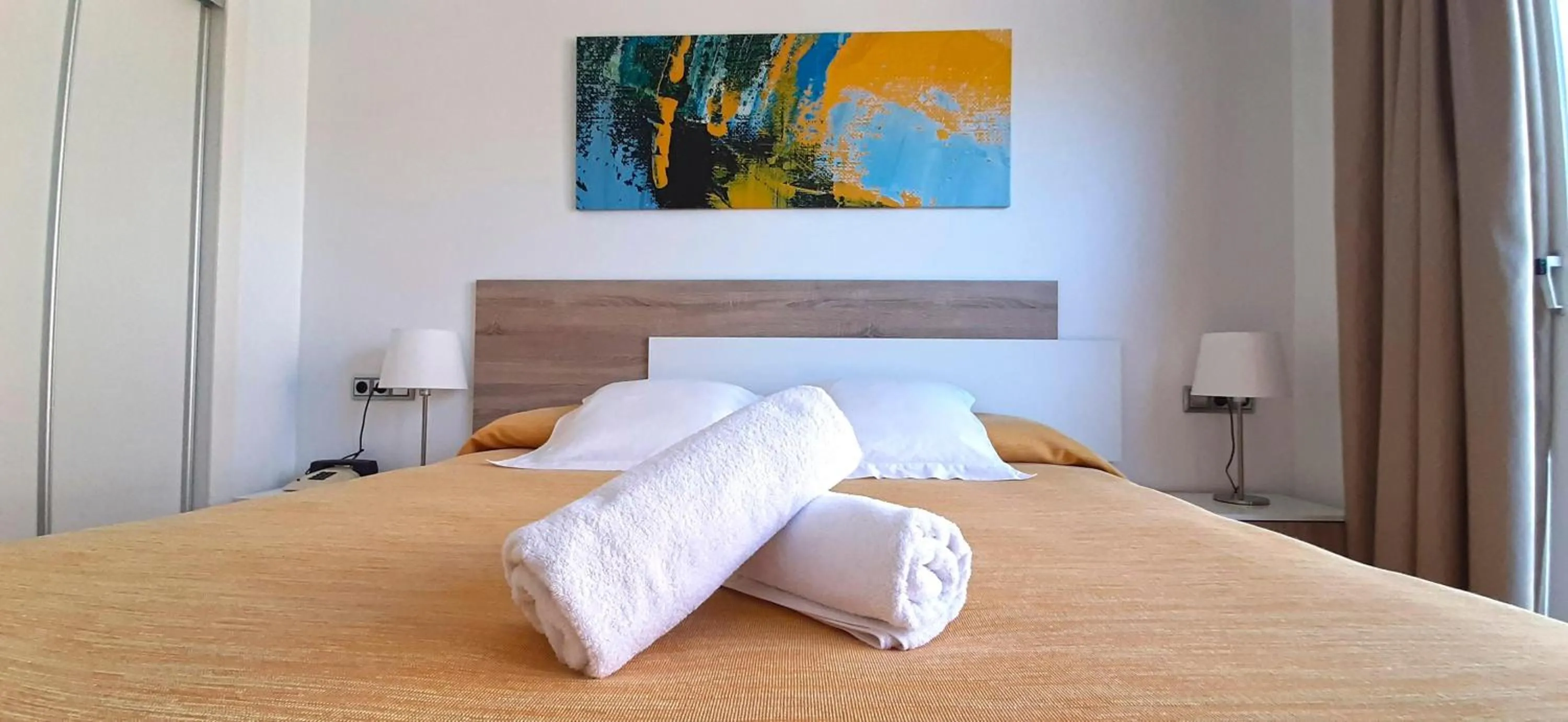 Photo of the whole room, Bed in Hotel Gabarda