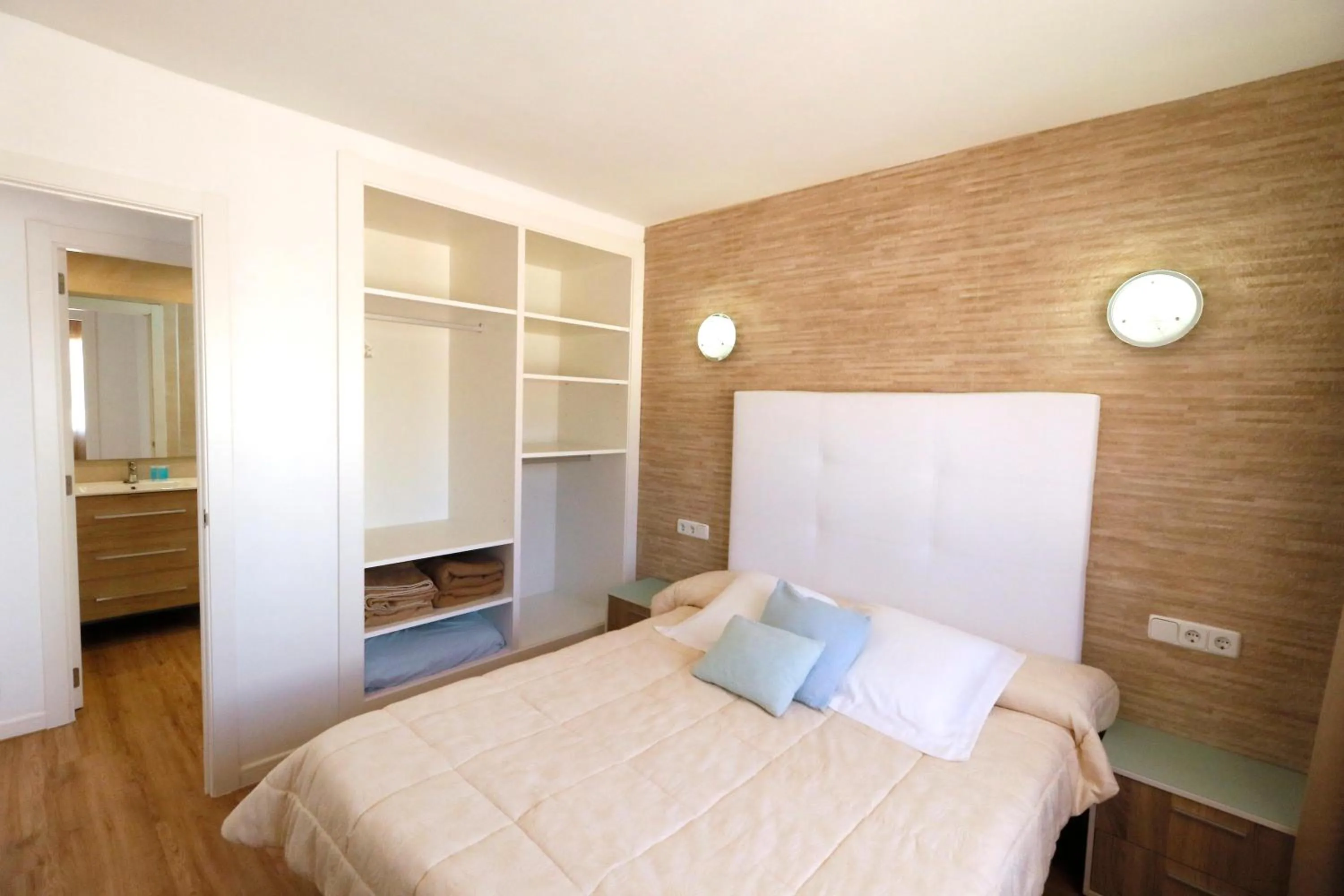 Bed in Naika Studios & Apartments