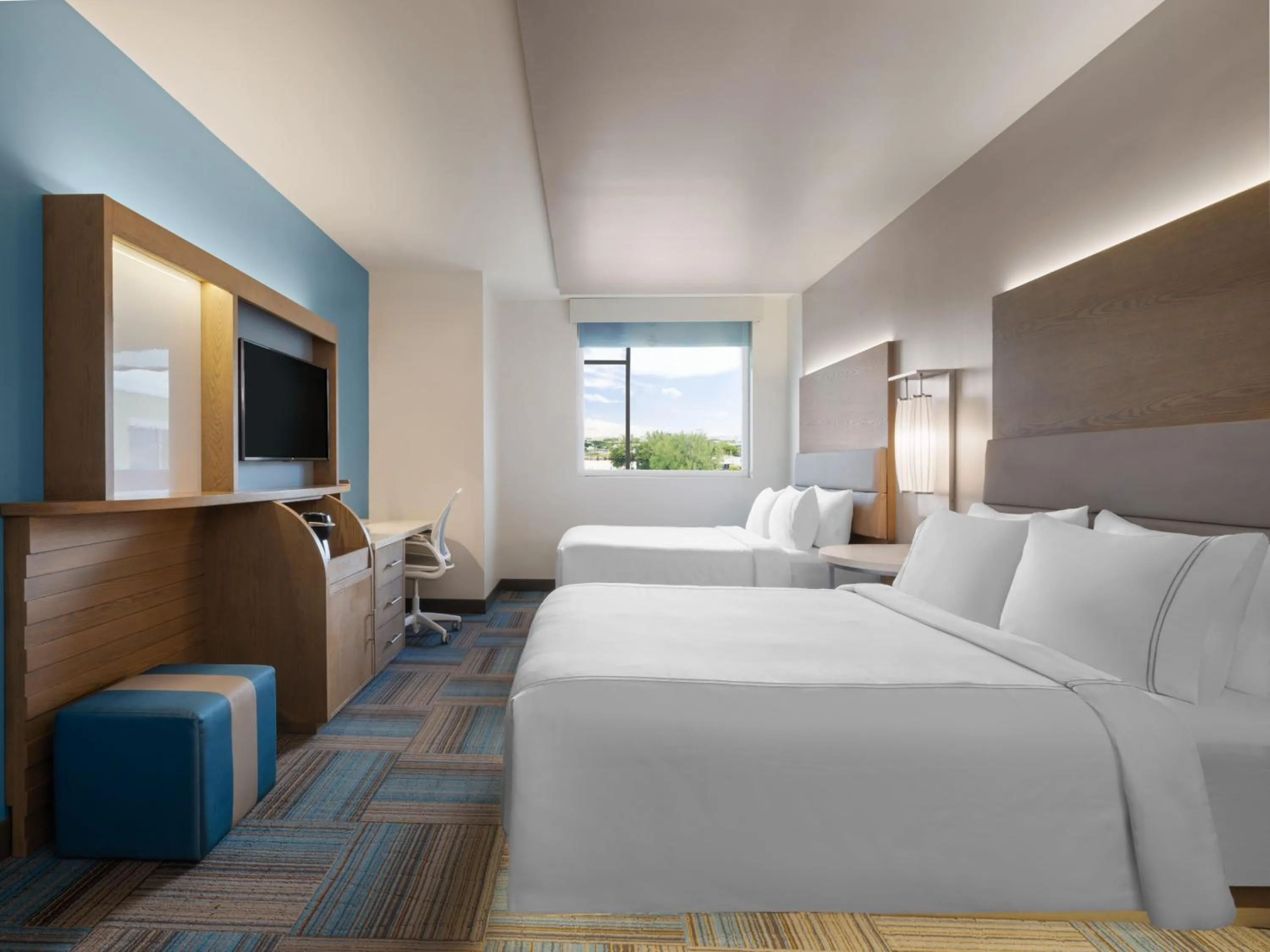 Photo of the whole room, Bed in EVEN Hotel Miami - Airport by IHG