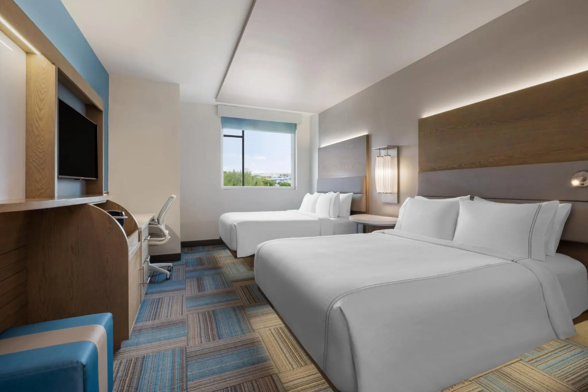 Photo of the whole room, Bed in EVEN Hotel Miami - Airport by IHG