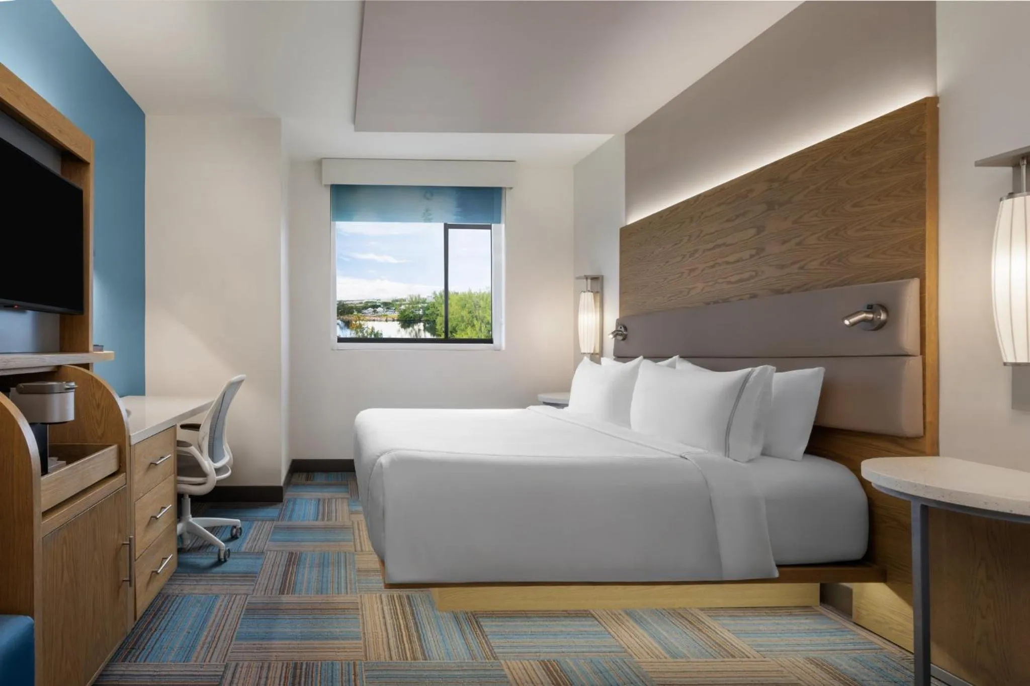 Photo of the whole room, Bed in EVEN Hotel Miami - Airport by IHG