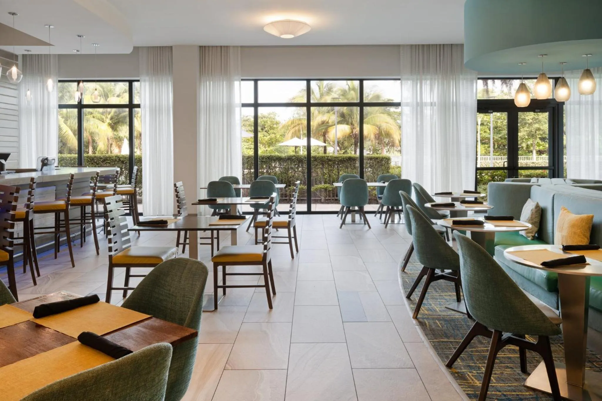 Restaurant/places to eat in EVEN Hotel Miami - Airport by IHG