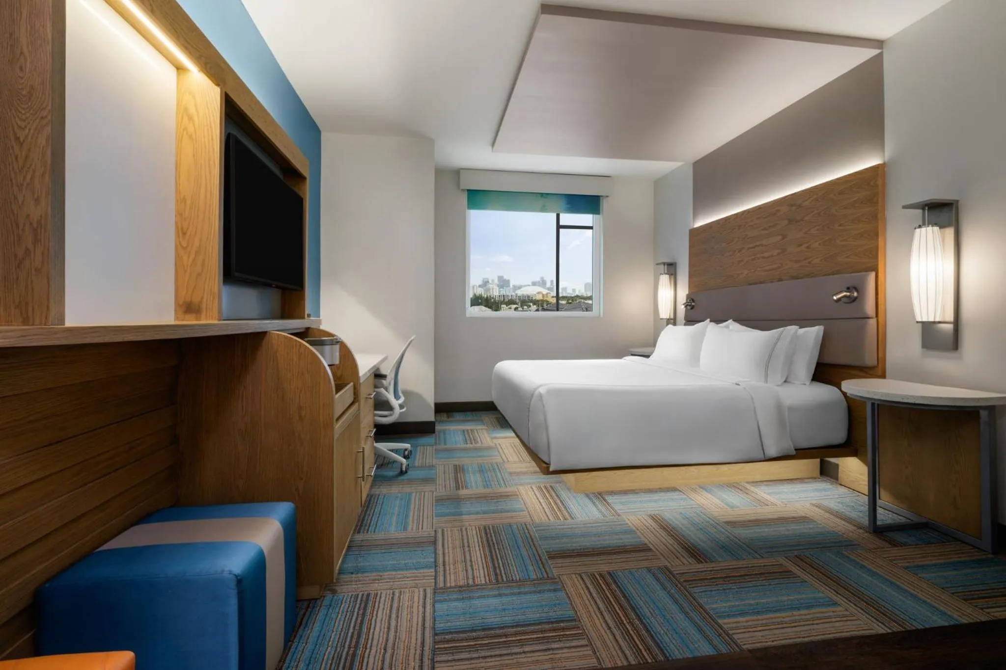 Photo of the whole room, Bed in EVEN Hotel Miami - Airport by IHG