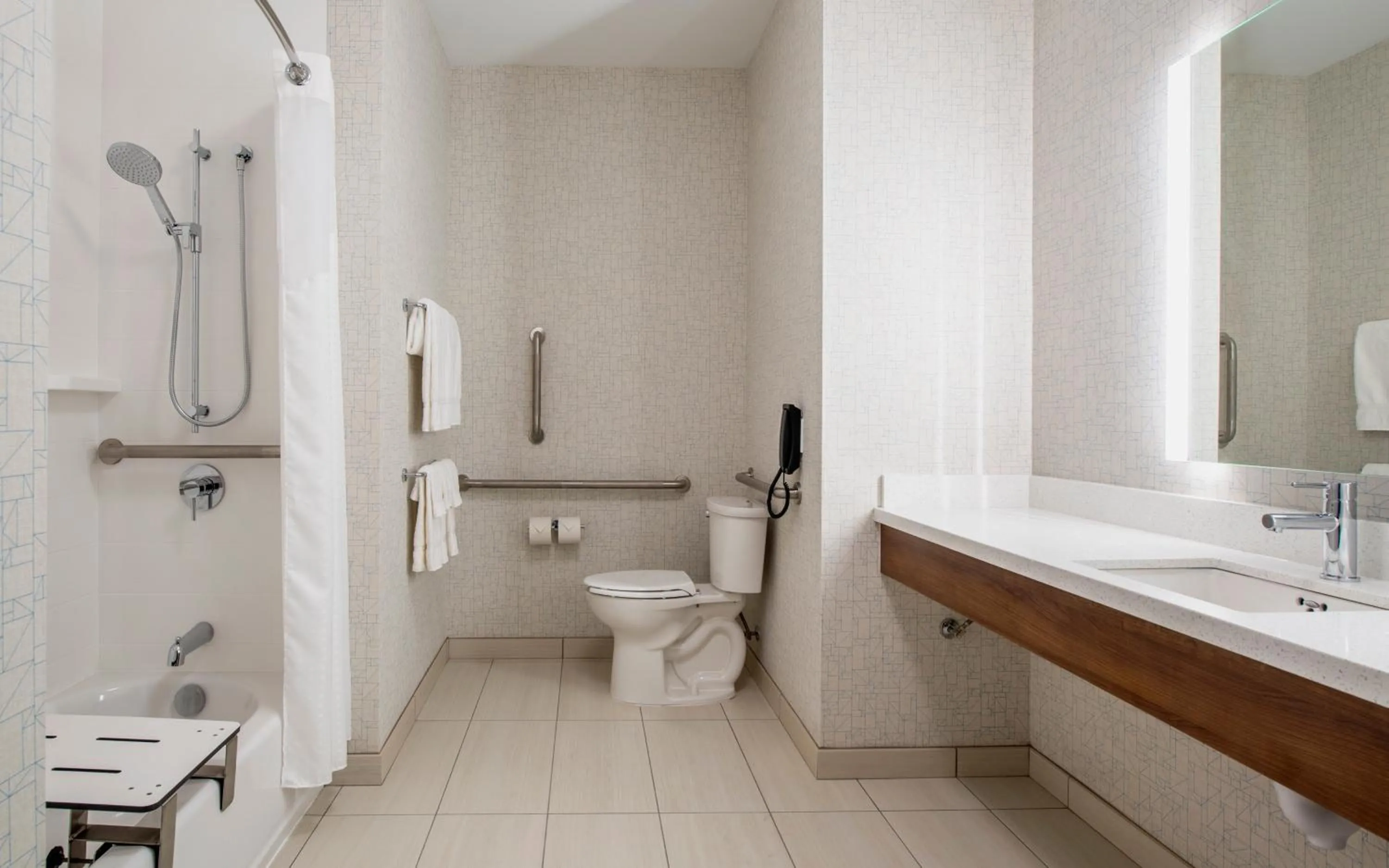 Photo of the whole room in Holiday Inn Express & Suites Kelowna - East by IHG