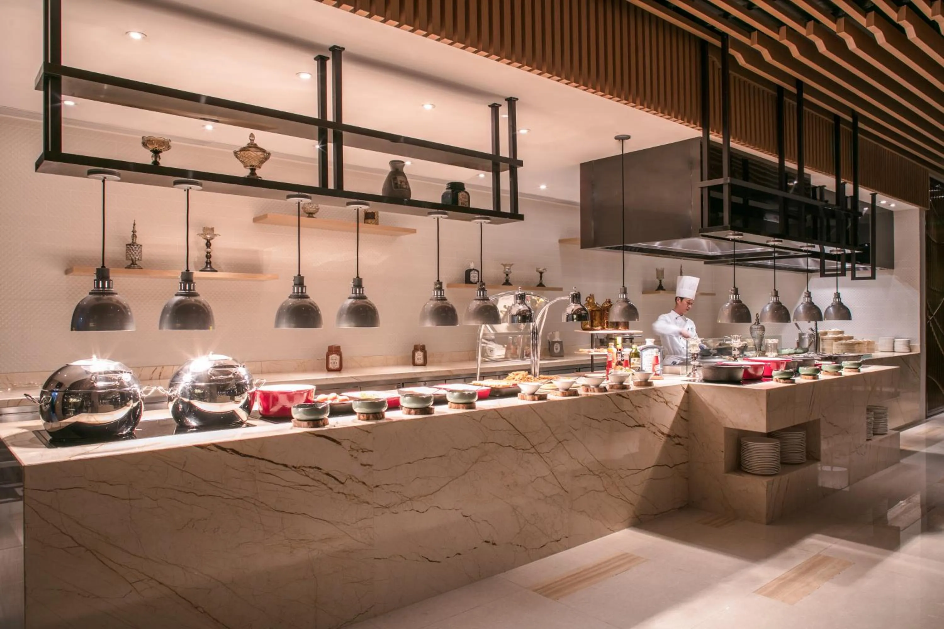 Restaurant/places to eat in Holiday Inn Hangzhou Gongshu by IHG