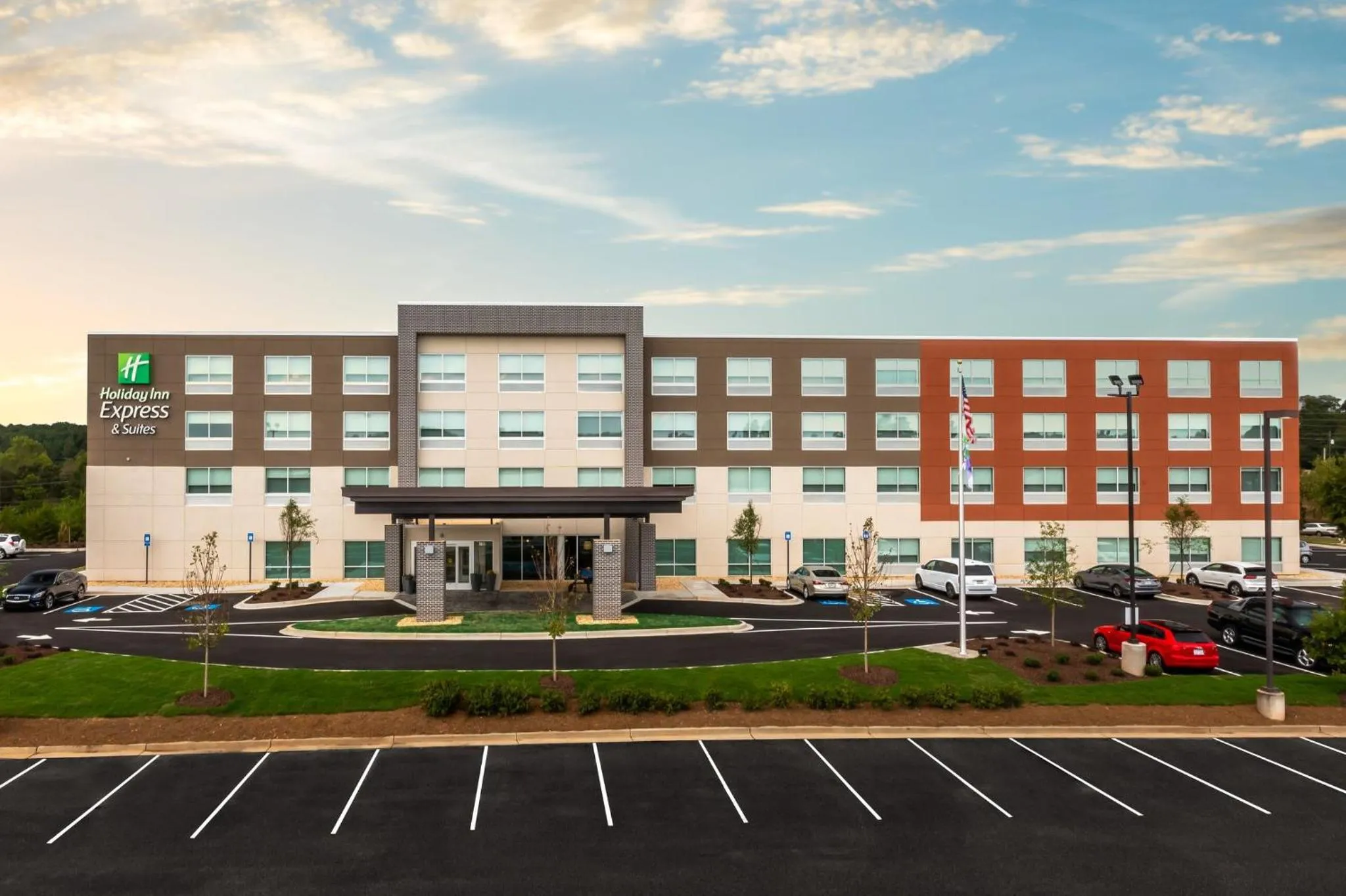 Property building in Holiday Inn Express & Suites Gainesville - Lake Lanier Area by IHG