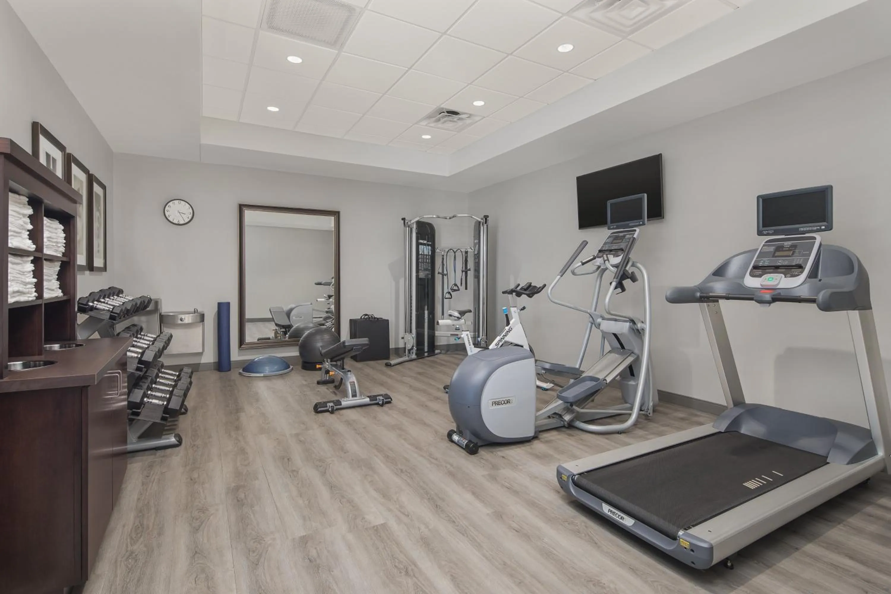 Fitness centre/facilities in Staybridge Suites - Florence Center by IHG