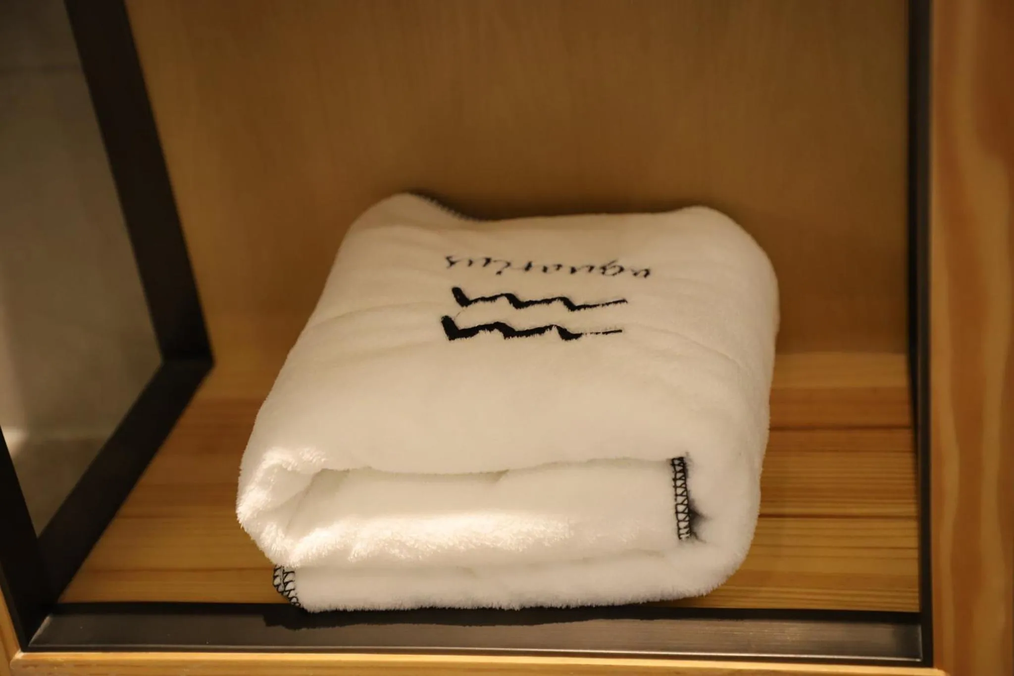 Photo of the whole room in Crowne Plaza Nanchang Wanli by IHG