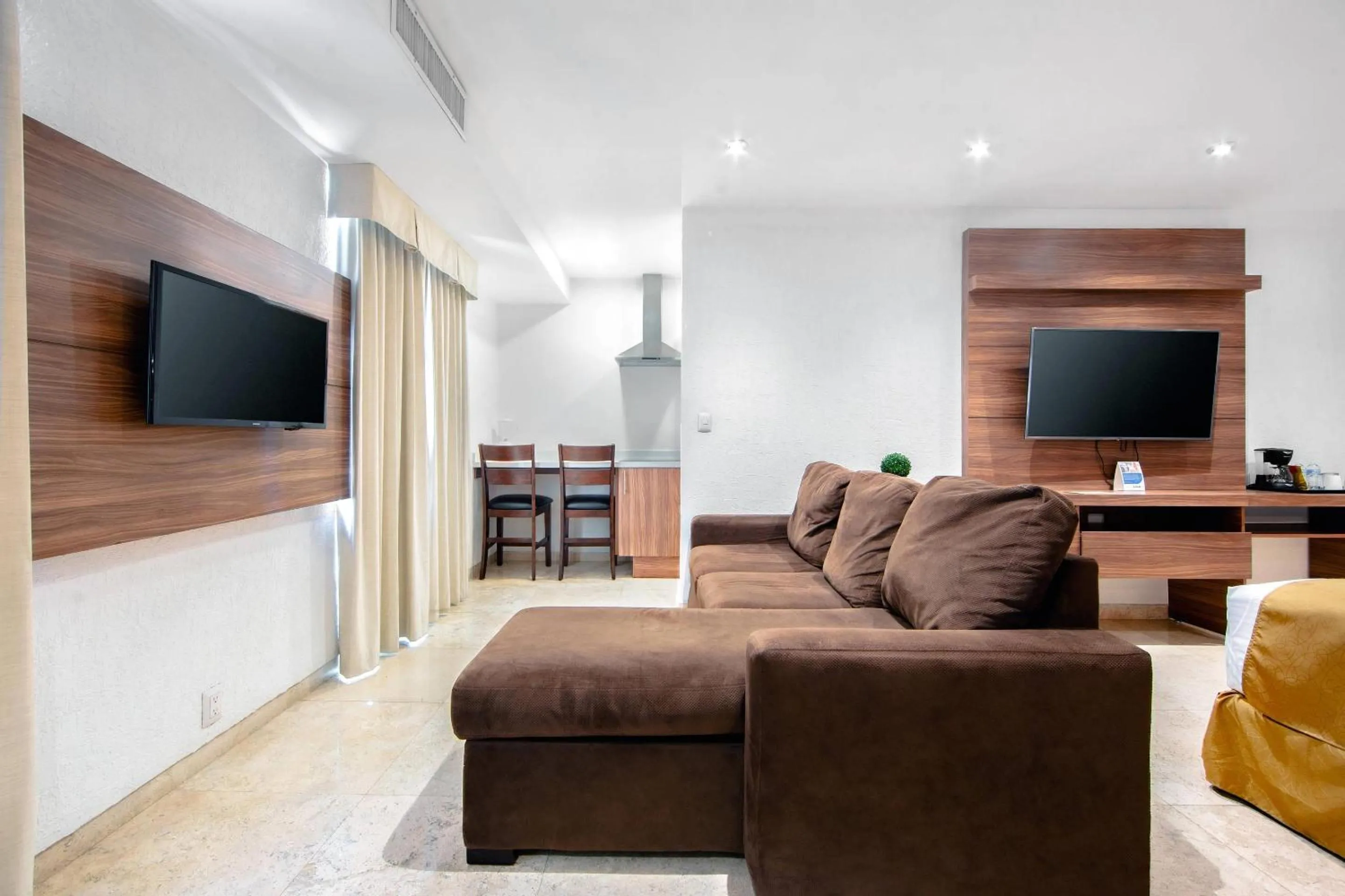 Bedroom in Comfort Inn Queretaro Tecnologico