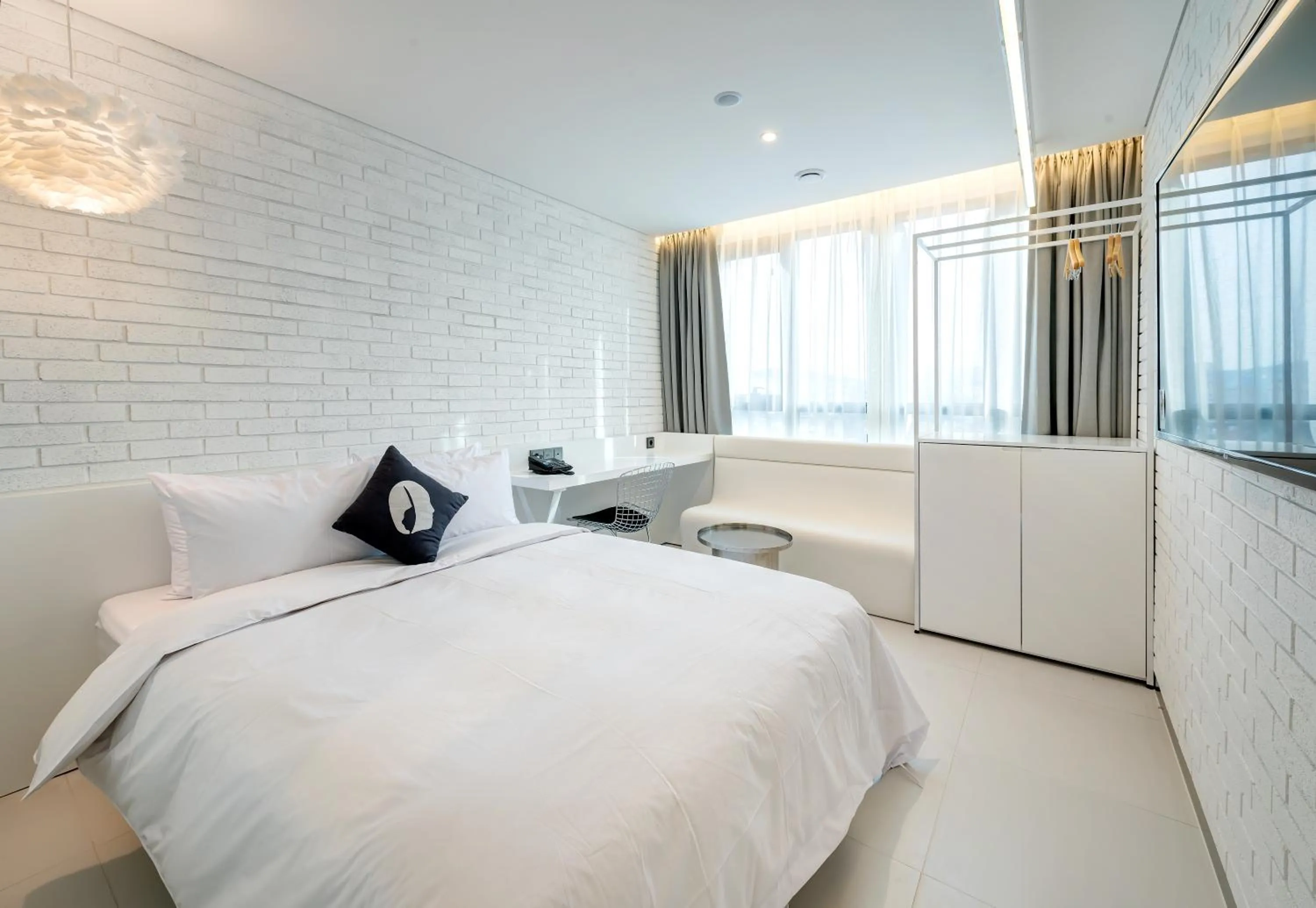 Bedroom, Bed in Hotel The Designers DDP