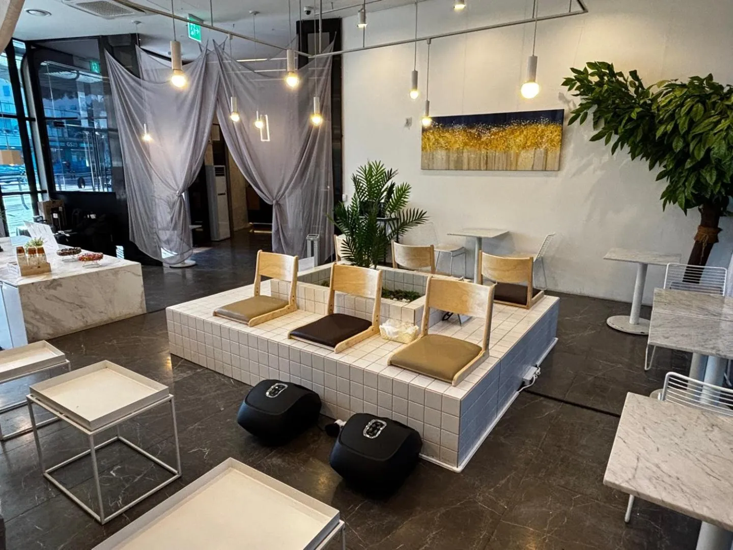 Seating area in Hotel The Designers DDP