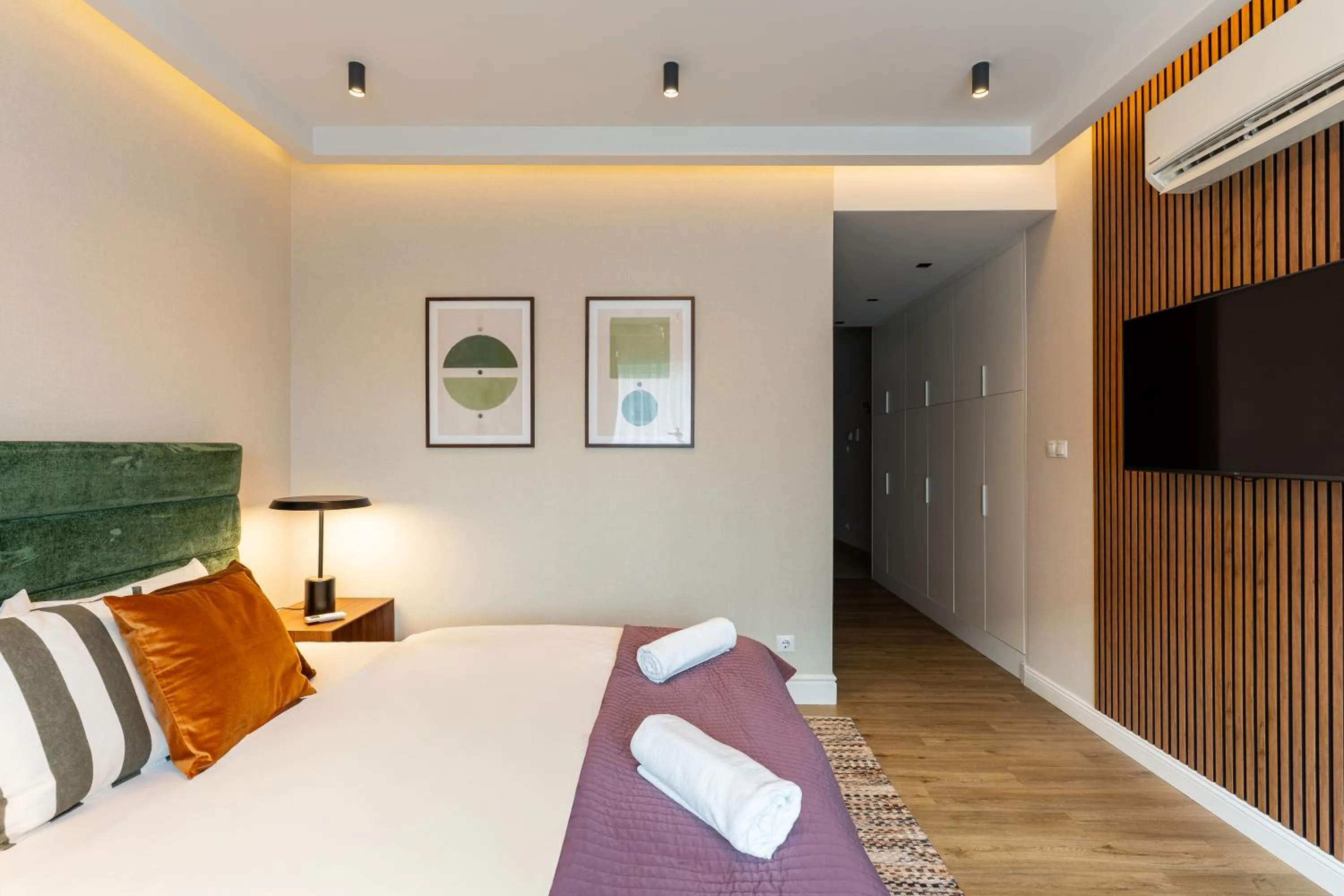 Bedroom, Bed in SWU Broadway