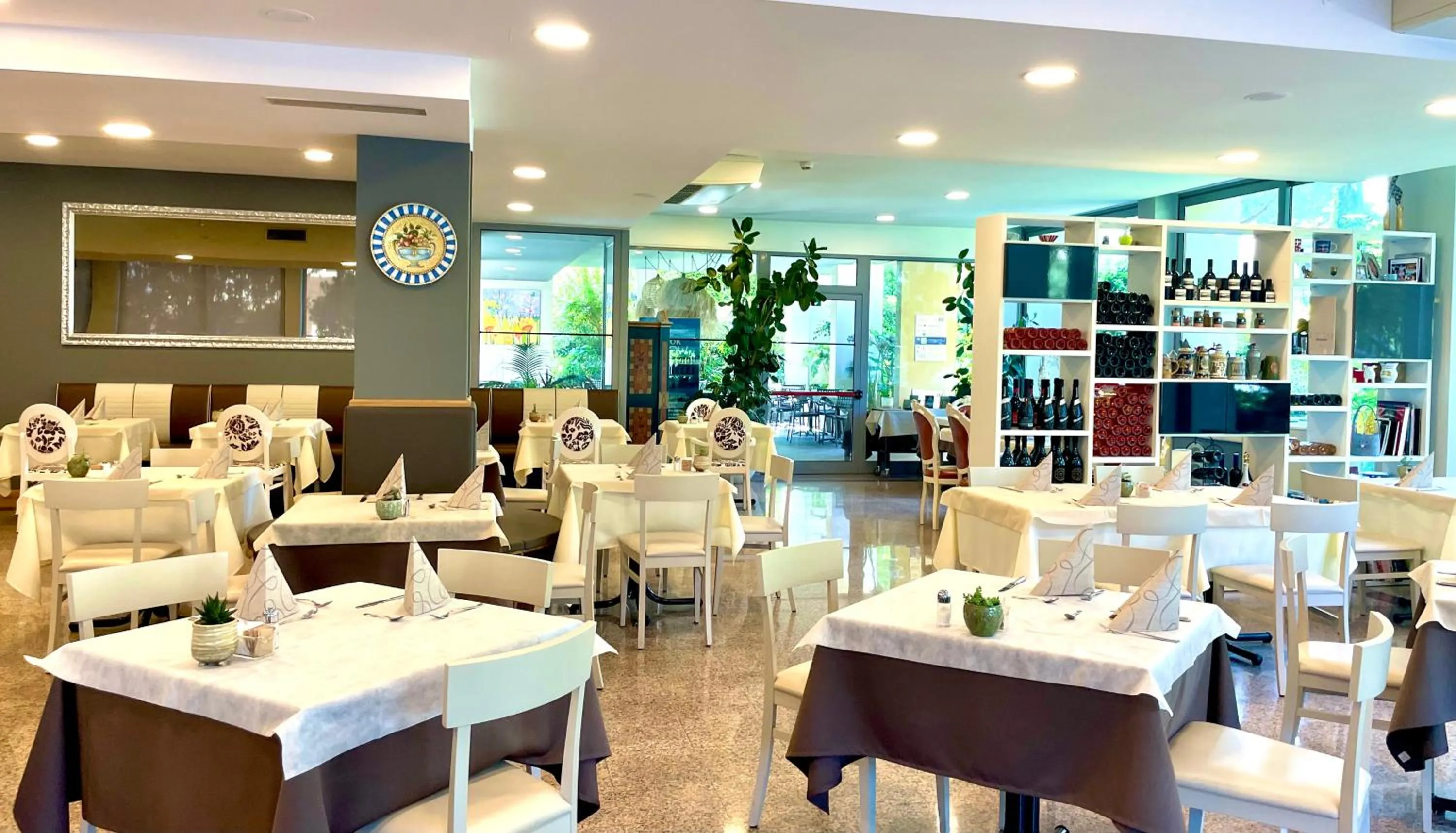 Restaurant/places to eat in Hotel Alfieri