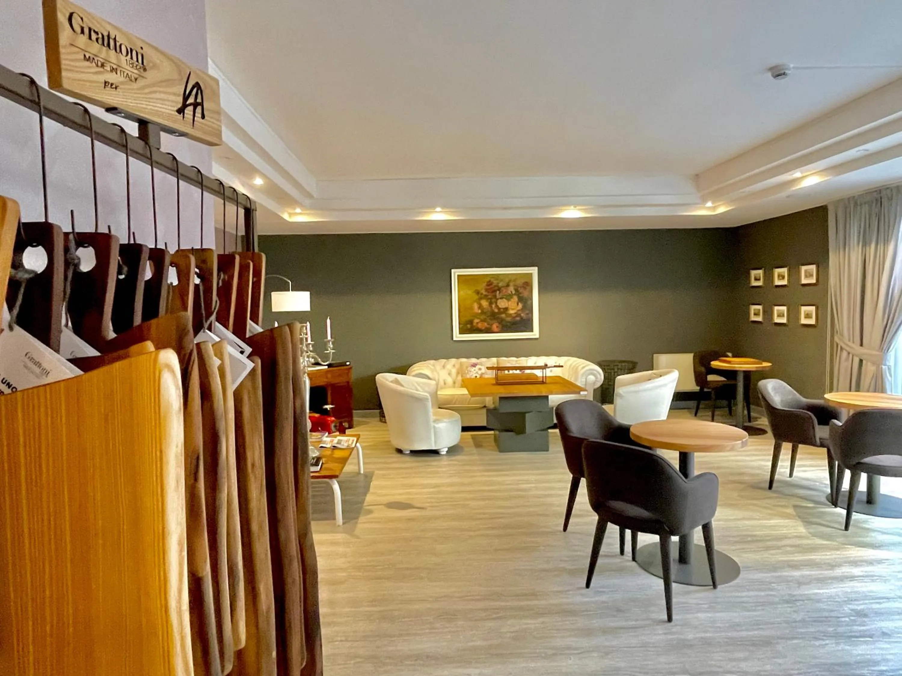 Lobby or reception in Hotel Alfieri