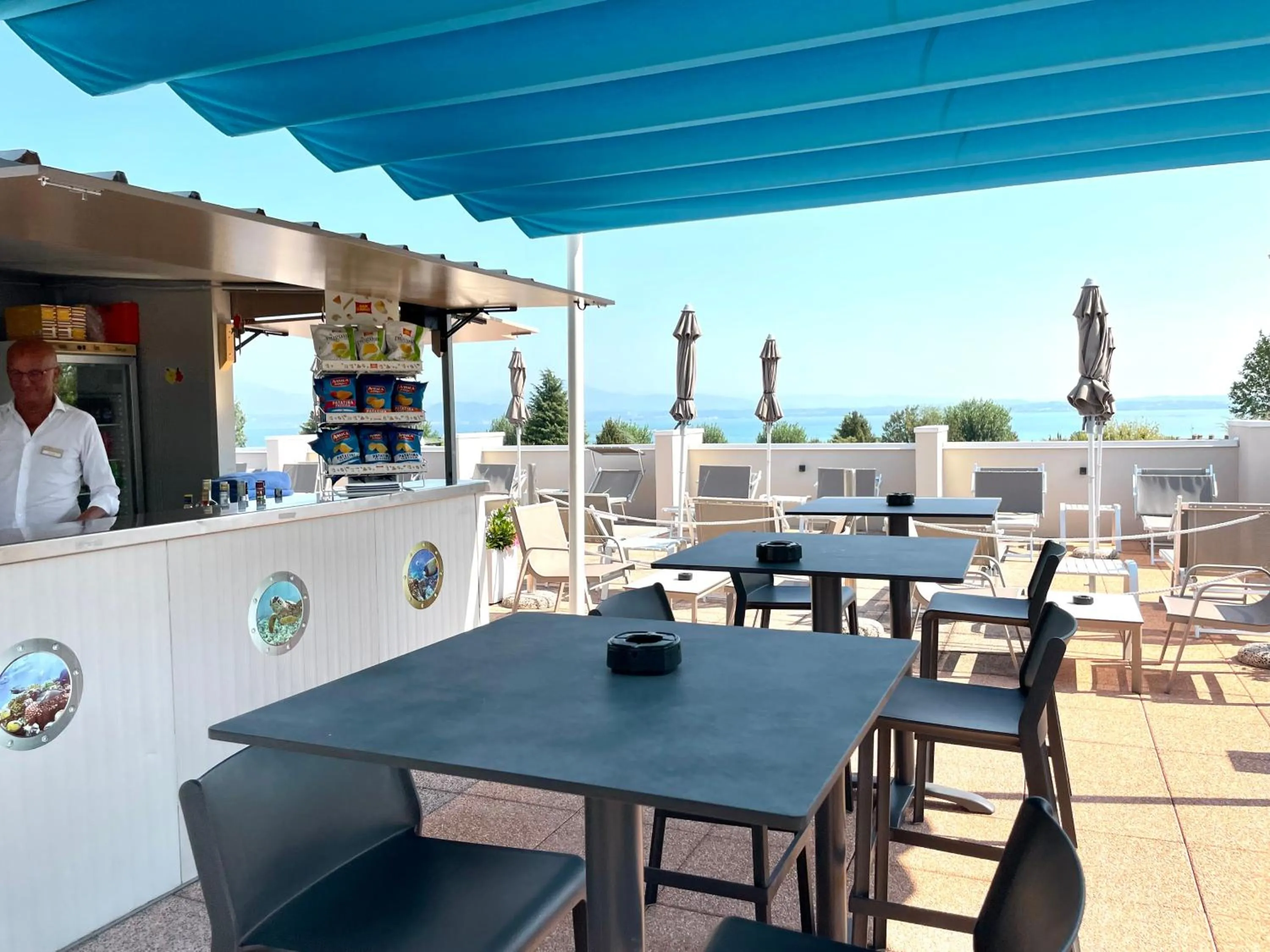 Swimming pool in Hotel Alfieri