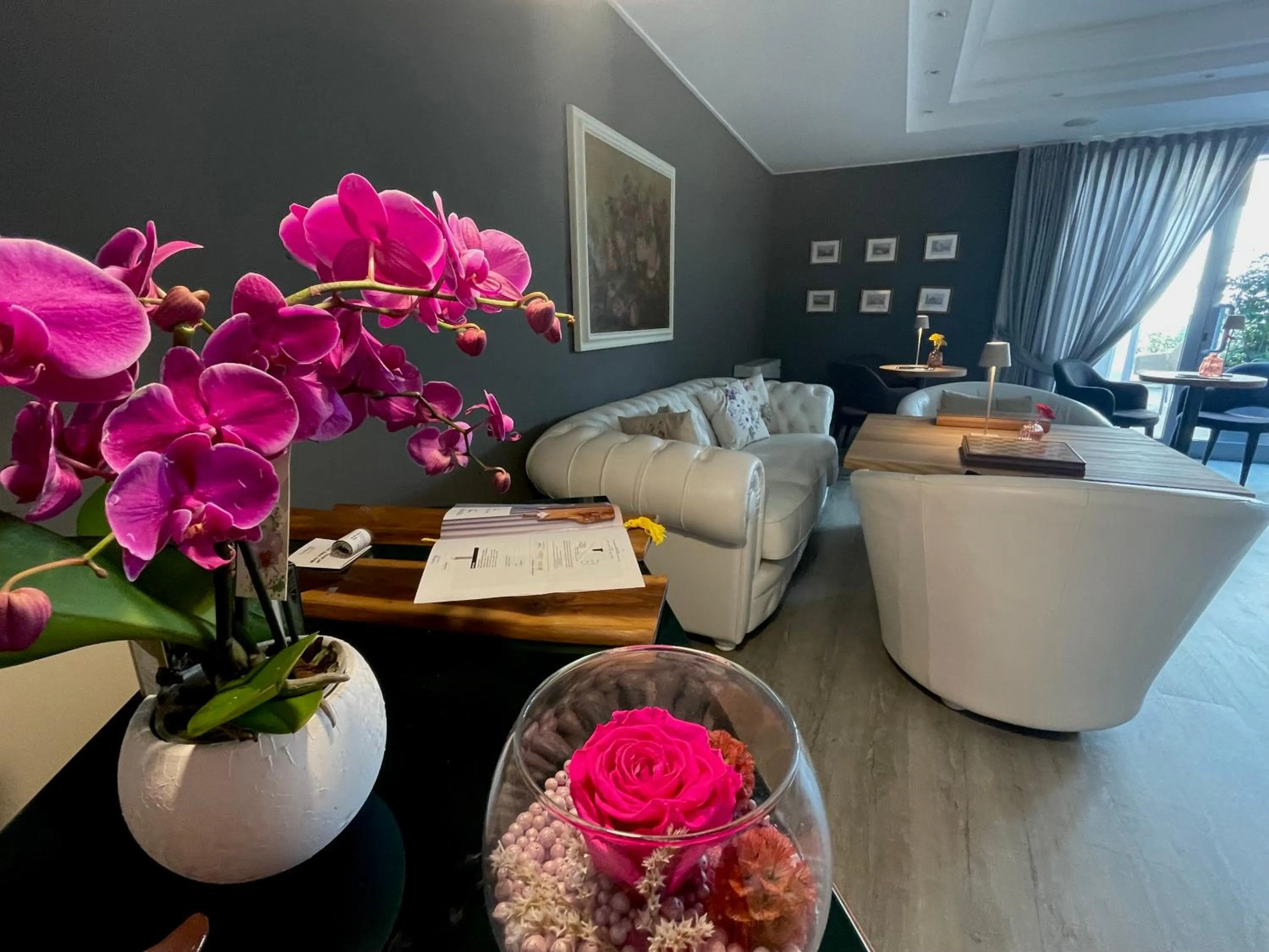 Lounge or bar in Hotel Alfieri