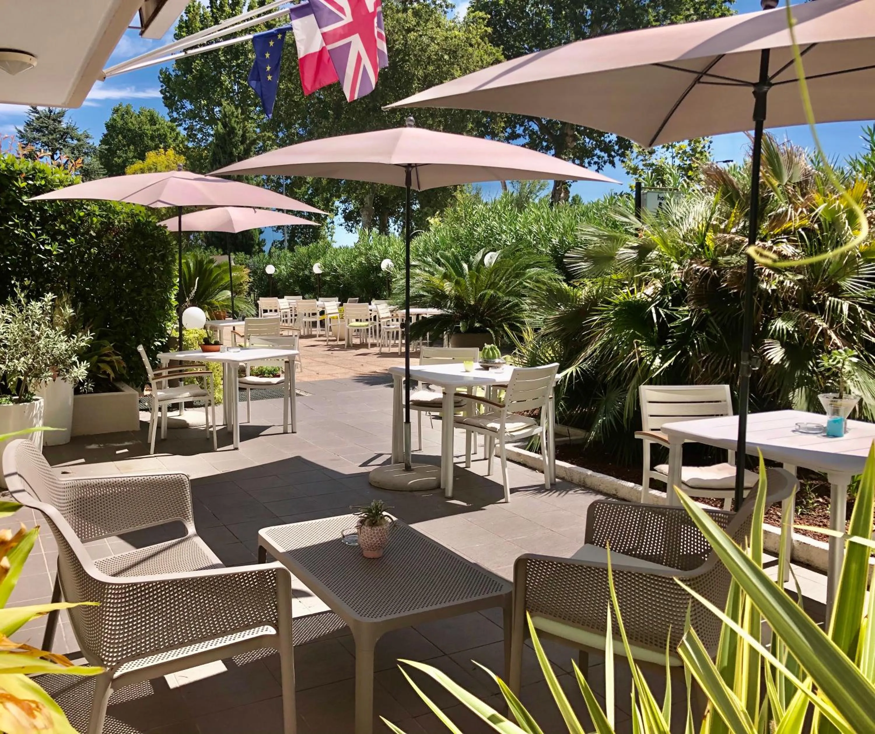 Garden in Hotel Alfieri