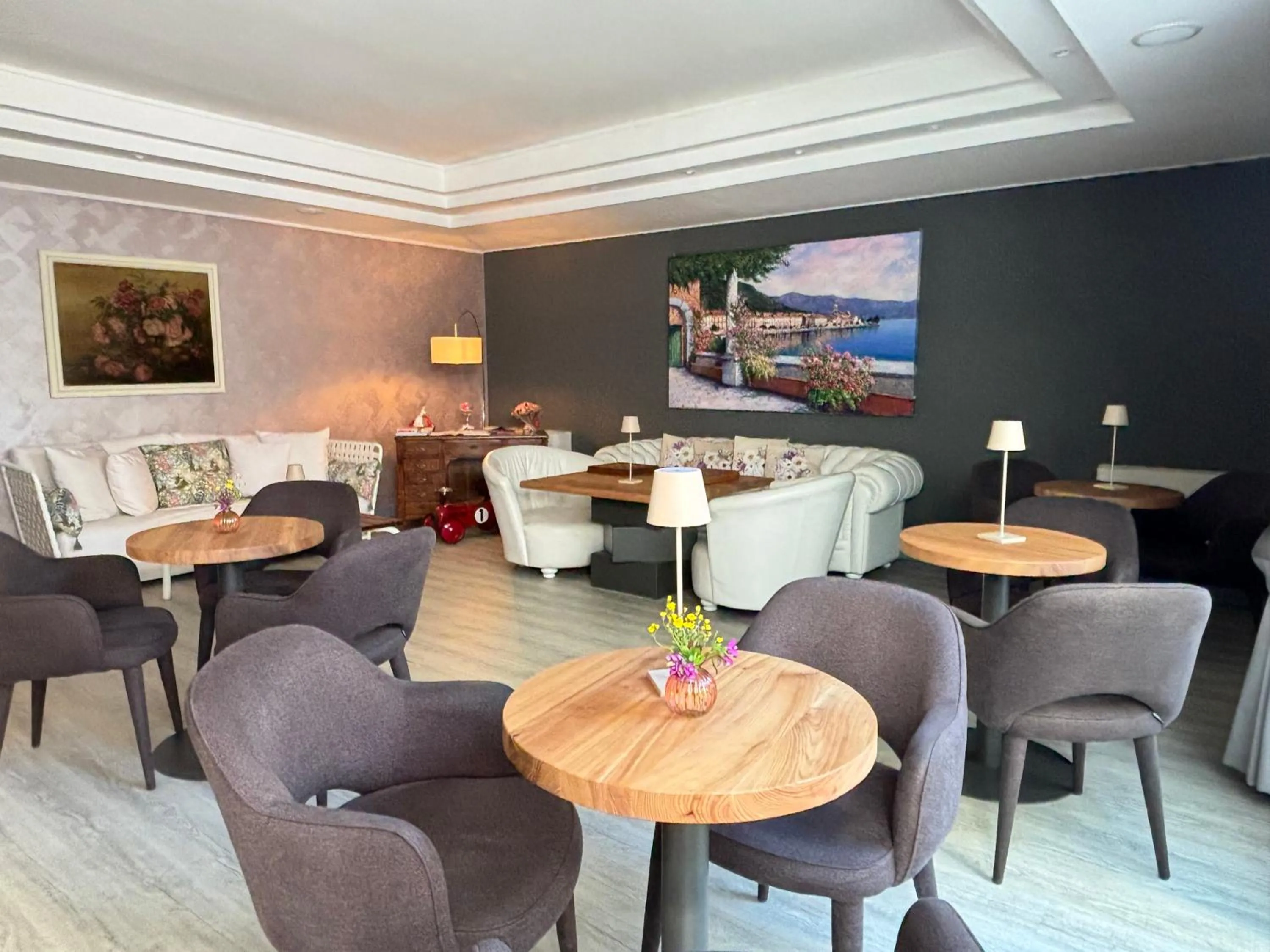 Lobby or reception in Hotel Alfieri