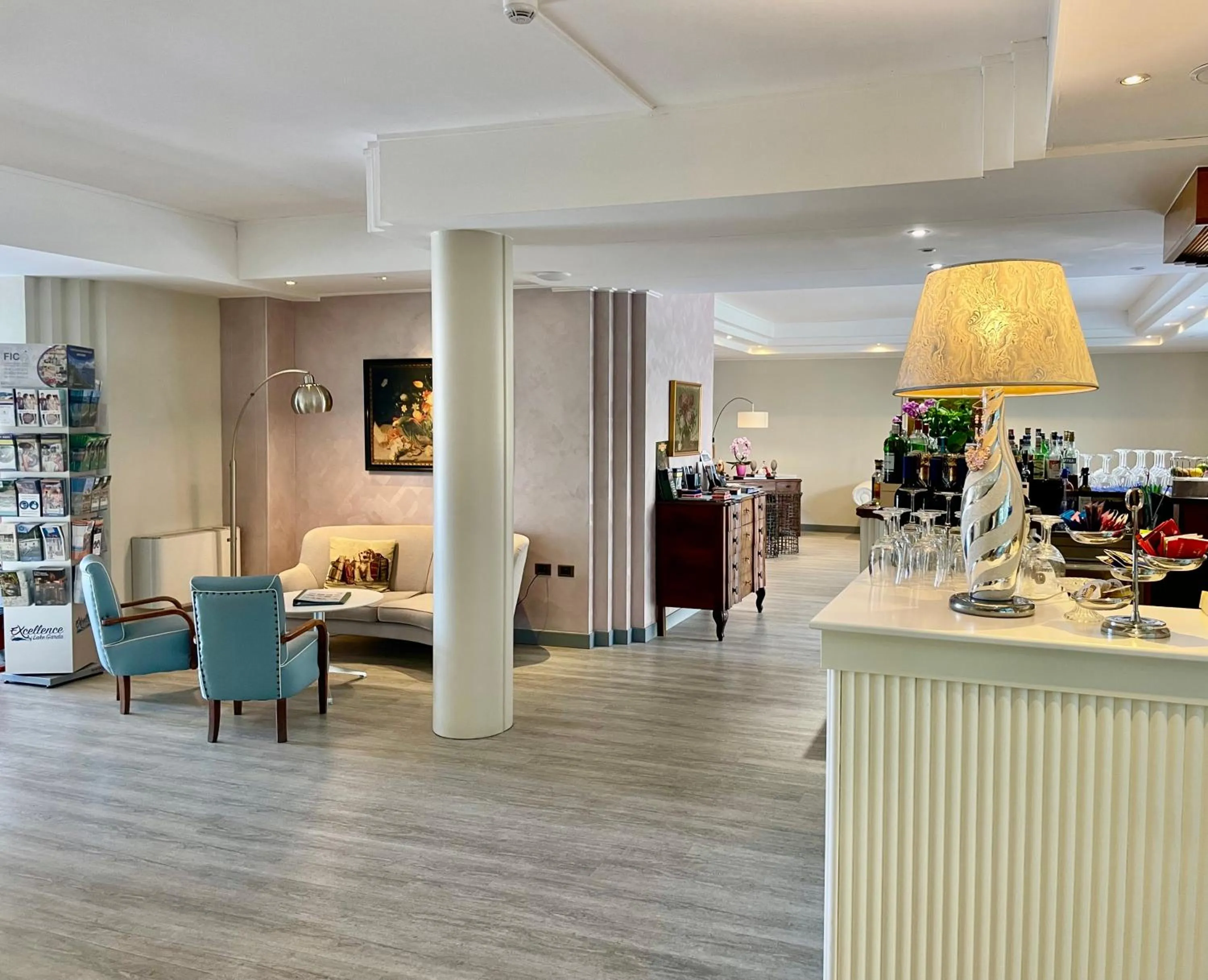 Lobby or reception in Hotel Alfieri