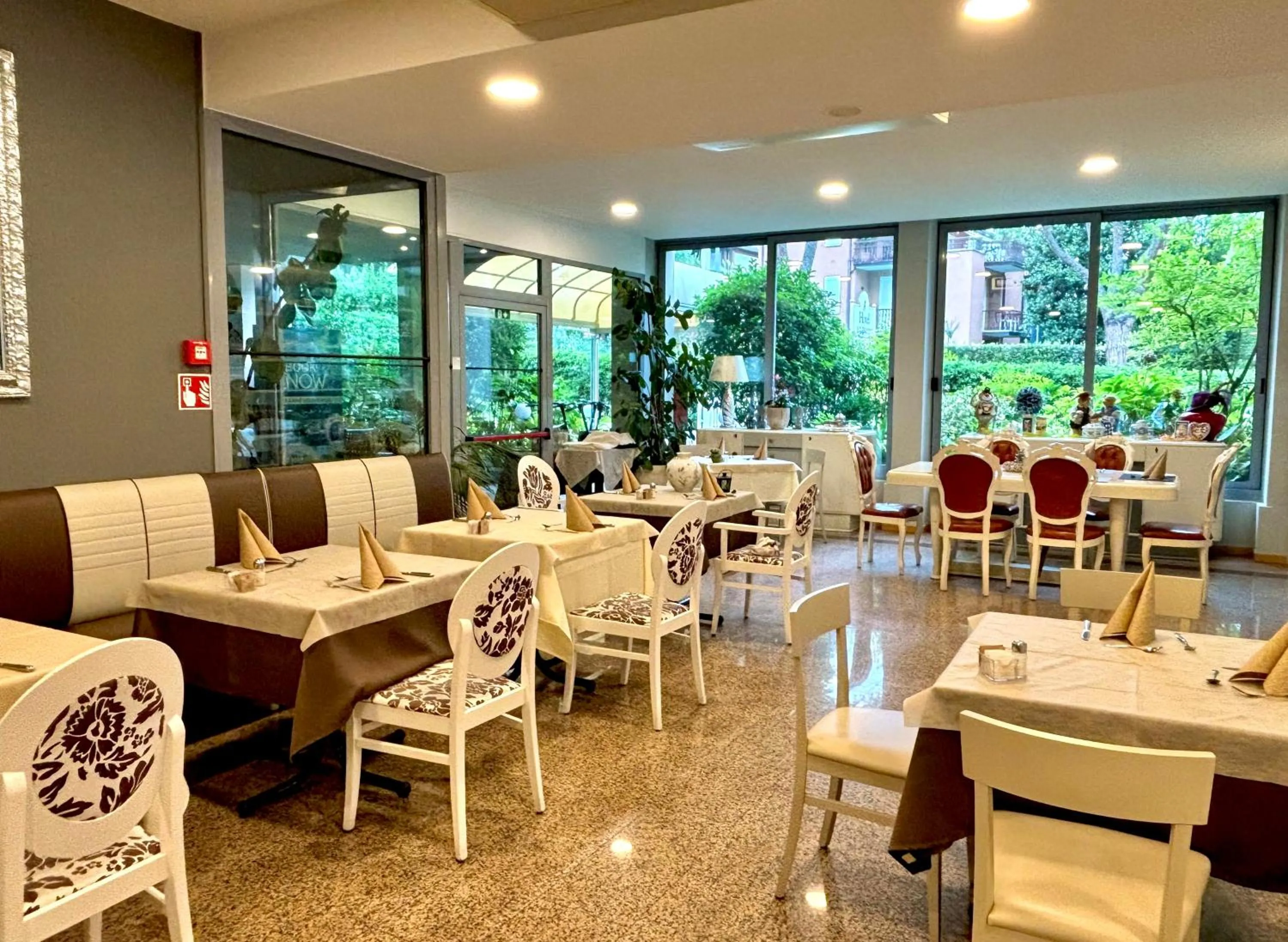 Breakfast in Hotel Alfieri