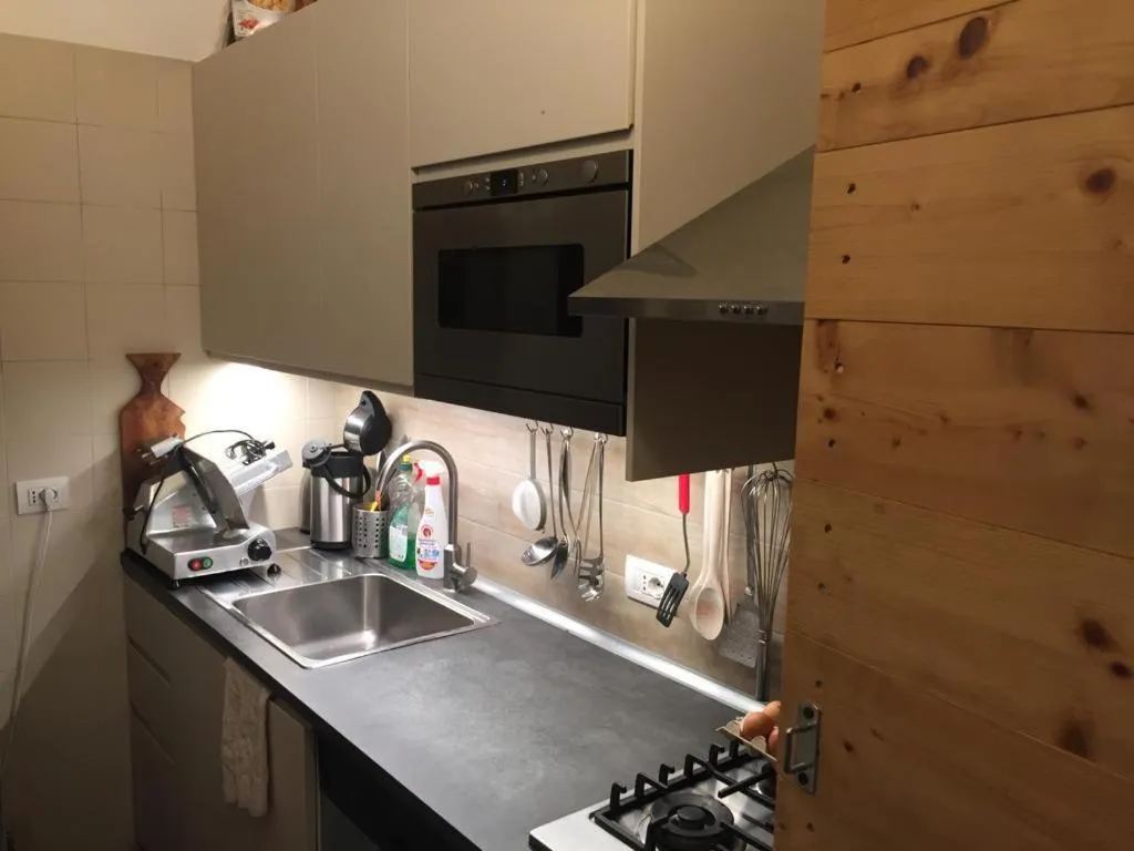 Kitchen or kitchenette in Relais Totì BeB bed e breakfast