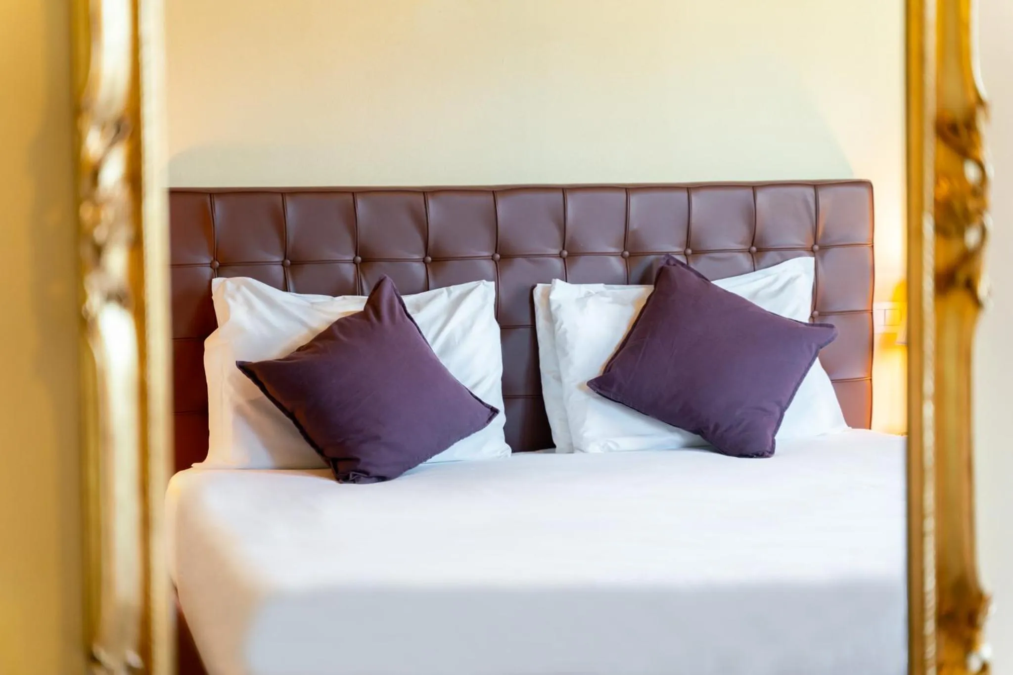 Decorative detail, Bed in Boccioleto Resort - Place of Charme