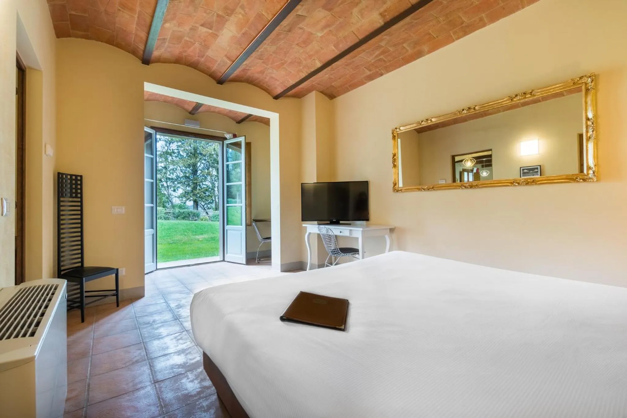 Bedroom, Bed in Boccioleto Resort - Place of Charme