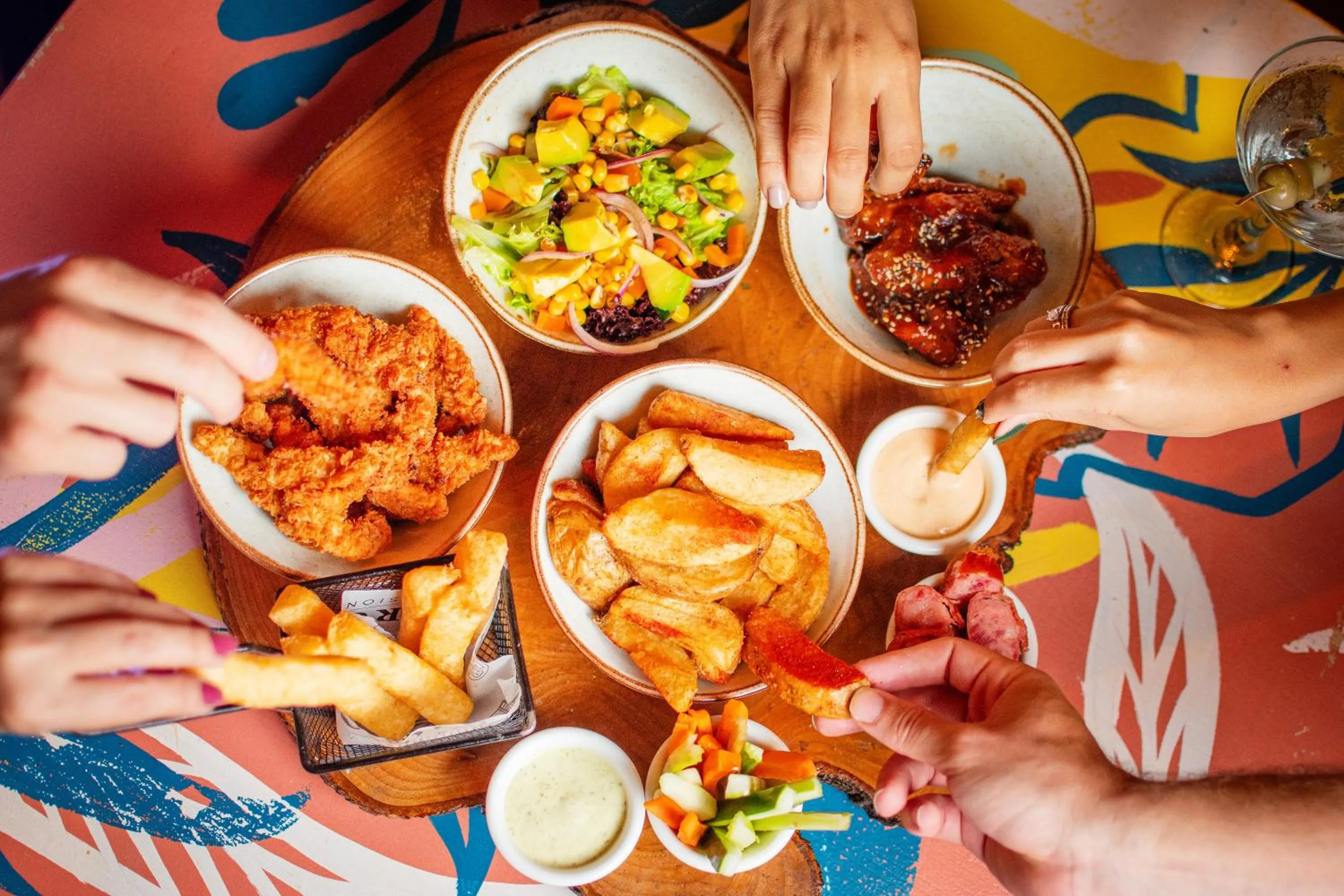 Restaurant/places to eat in Torca Hotel