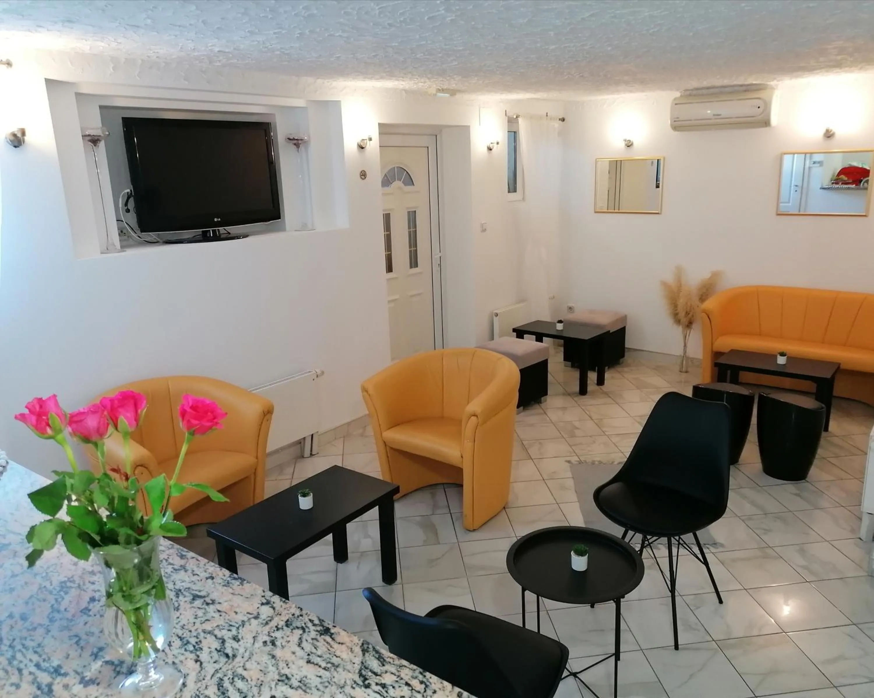 Lounge or bar in Hotel Garny Pleso