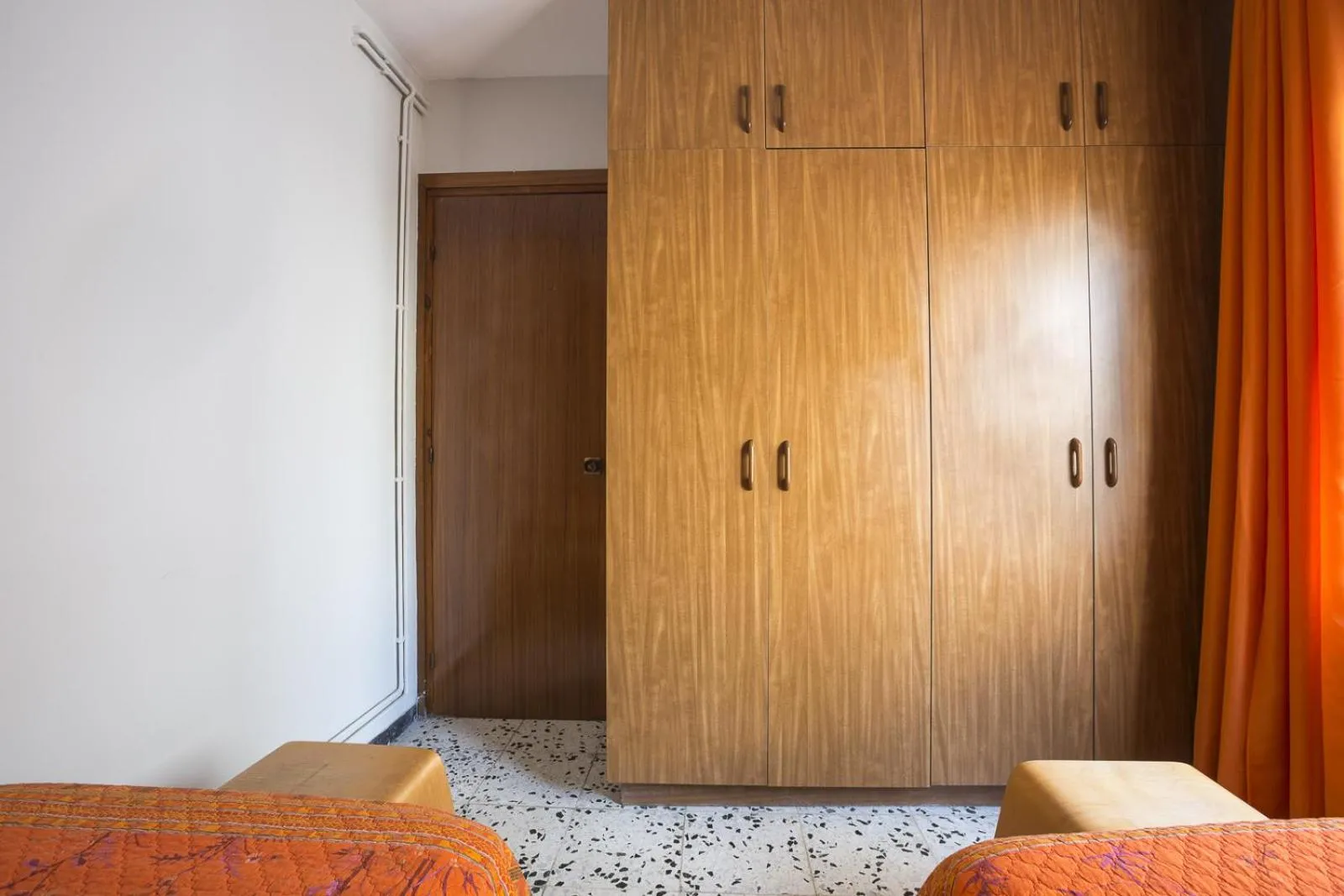 Decorative detail, Bed in R54 Apartamento MONTSERRAT 11-2