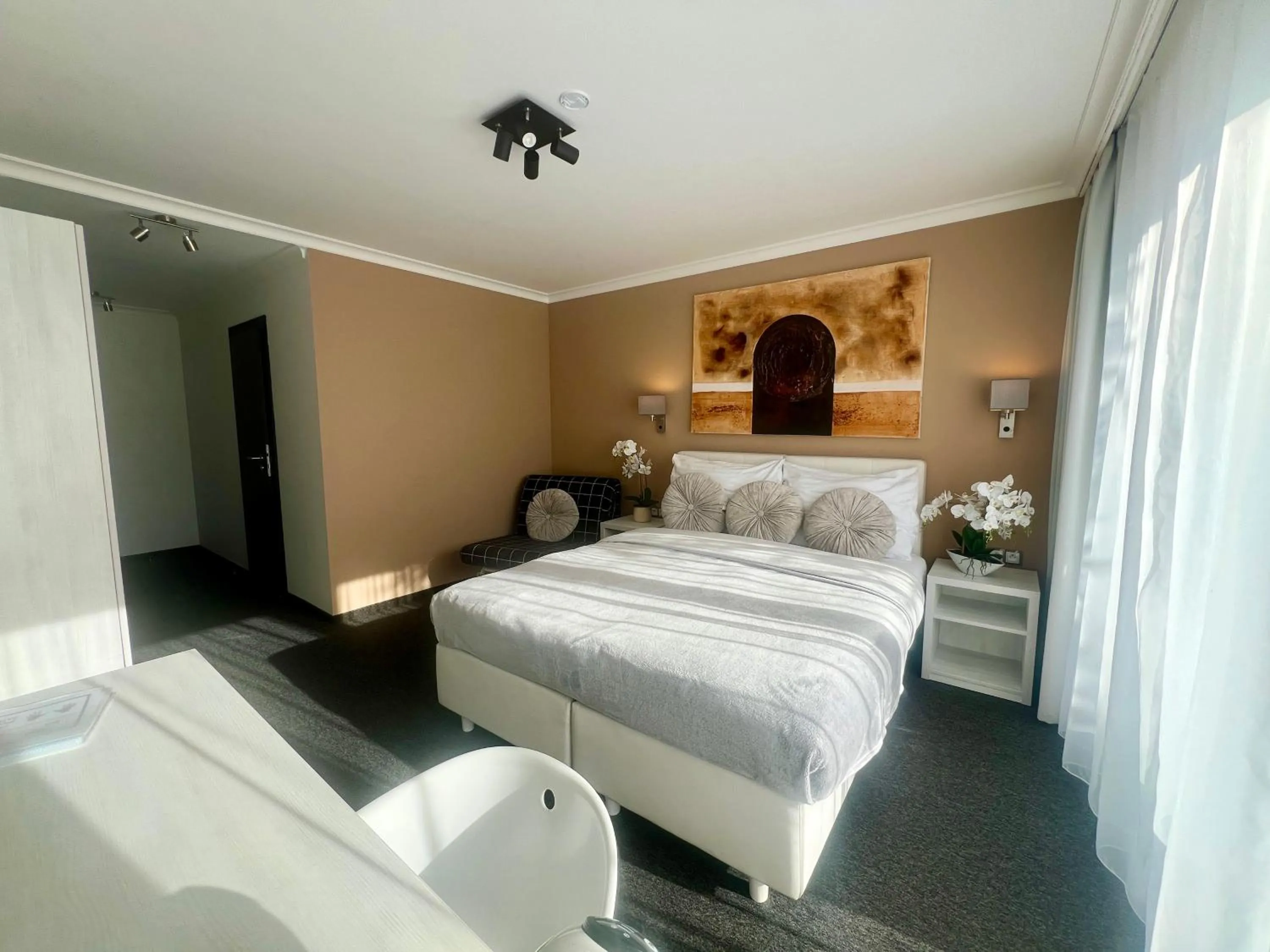 Bed in Grand Petit Hotel ex Shato Gesson