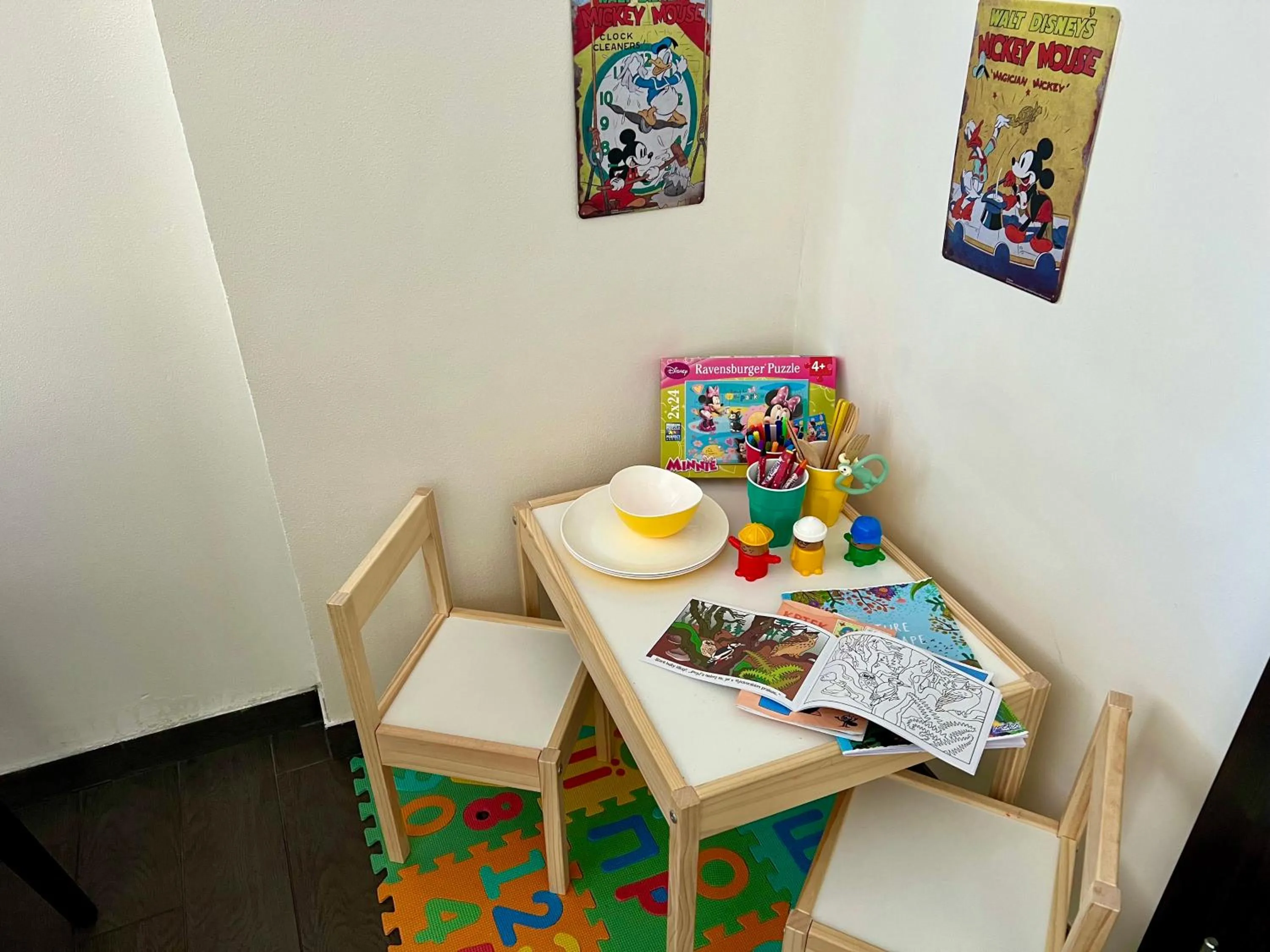 Restaurant/places to eat in Grand Petit Hotel ex Shato Gesson