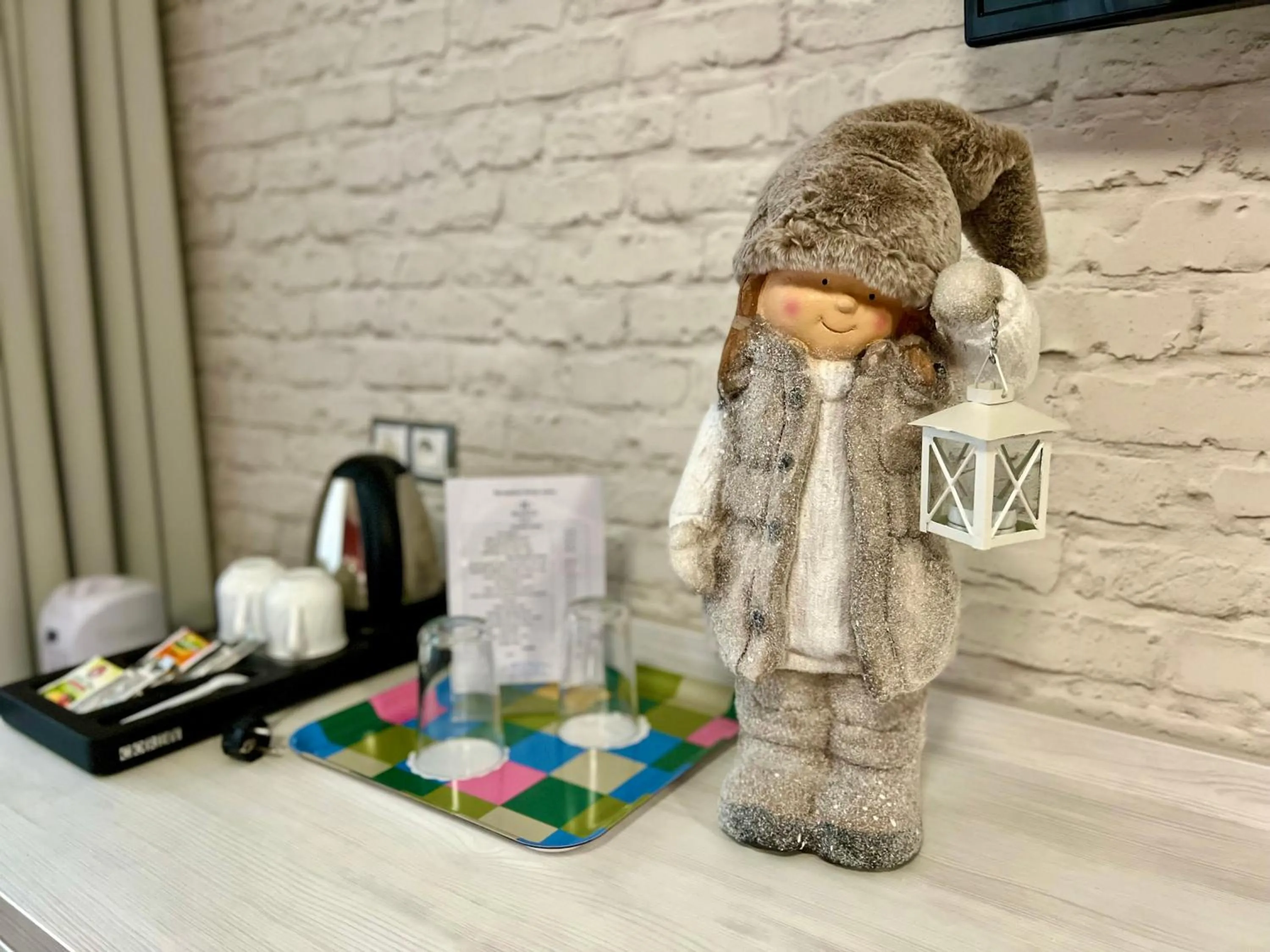 Coffee/tea facilities in Grand Petit Hotel ex Shato Gesson