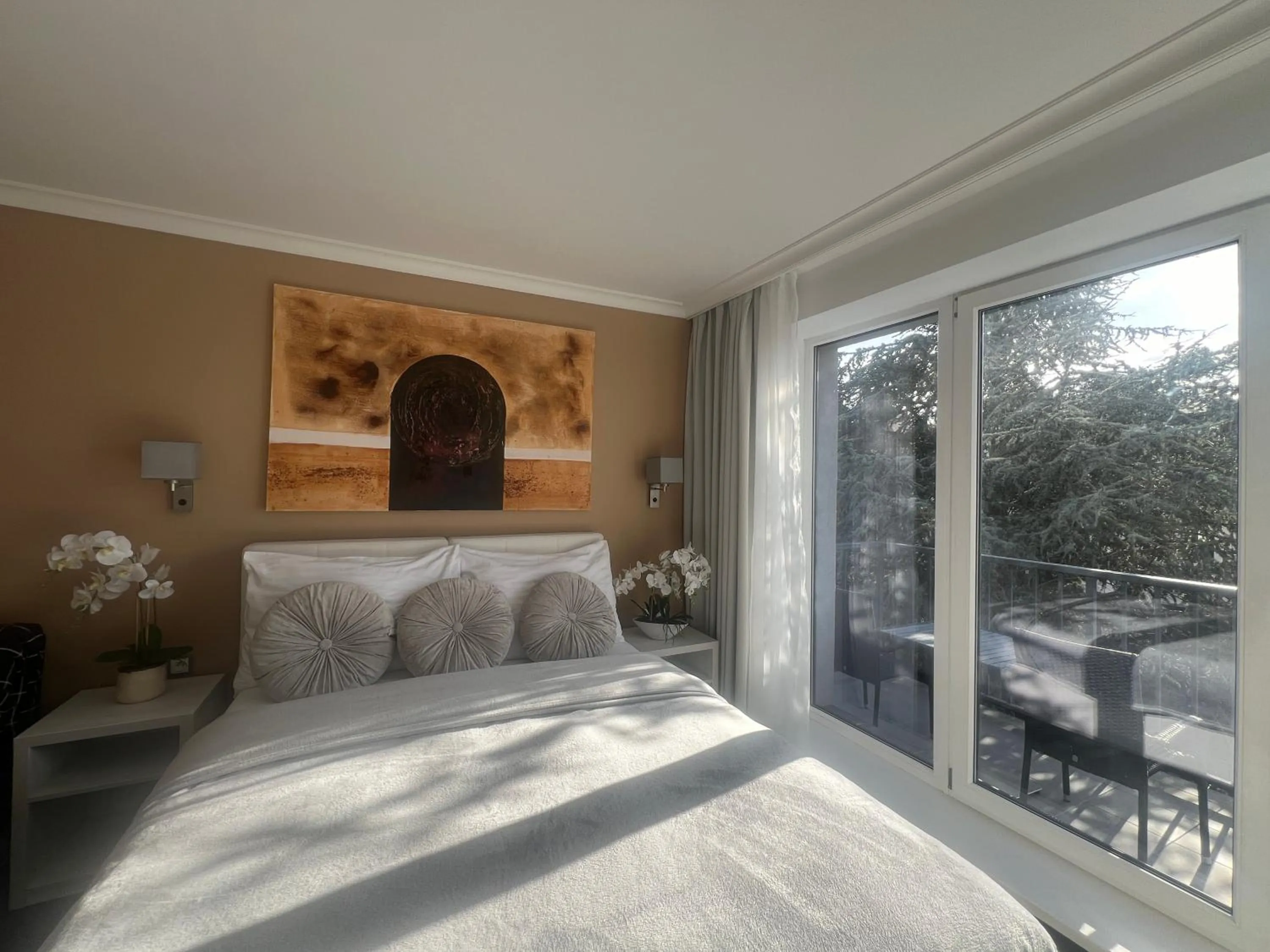 Bed in Grand Petit Hotel ex Shato Gesson