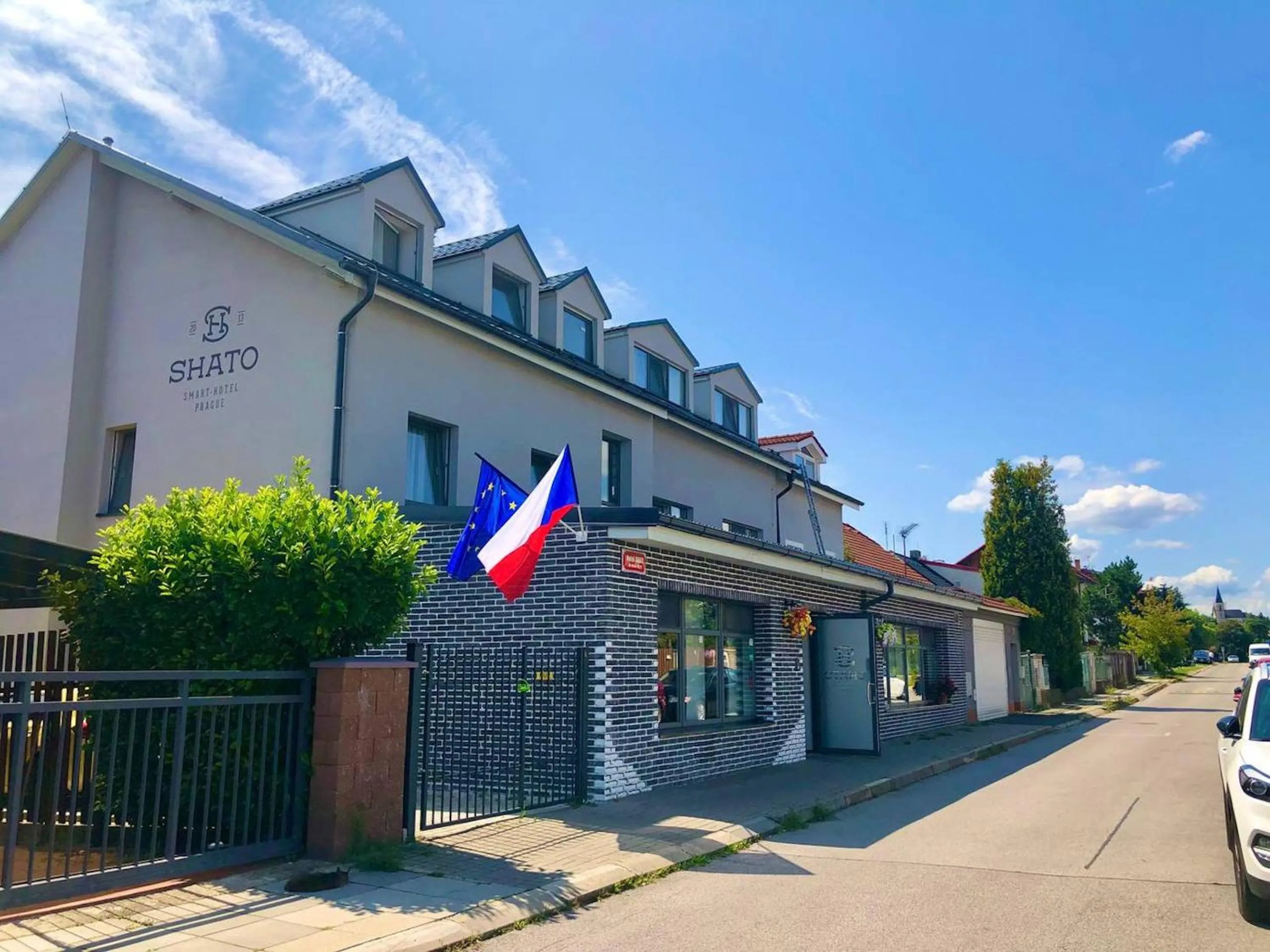 Property building in Grand Petit Hotel ex Shato Gesson