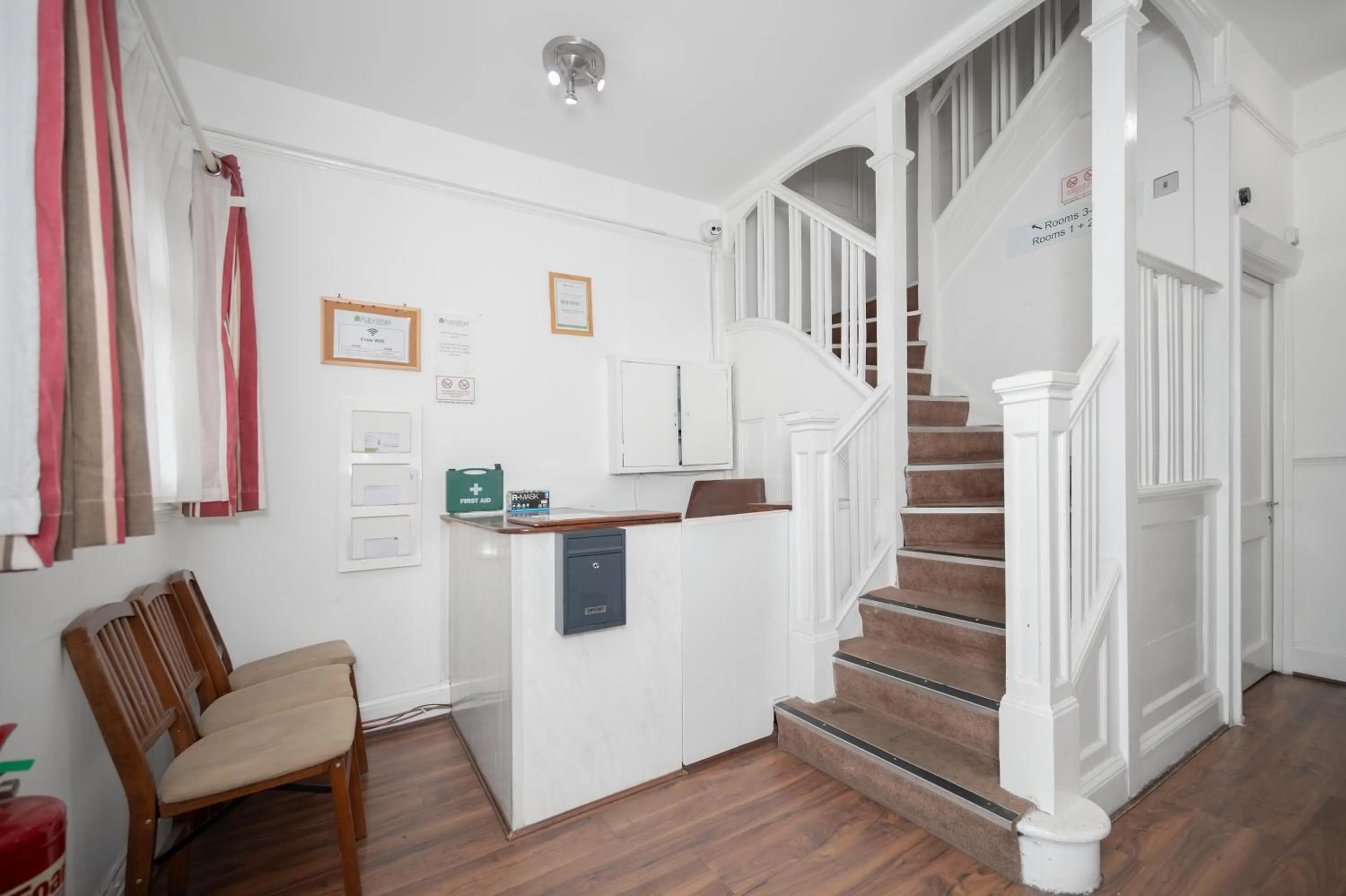 Lobby or reception in Flexistay Norbury Aparthotel