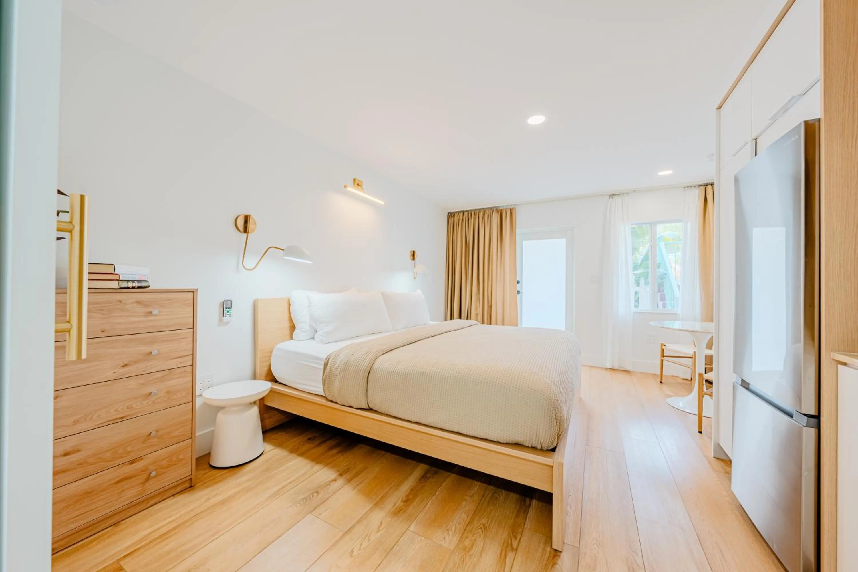 Bed in Green Island Inn