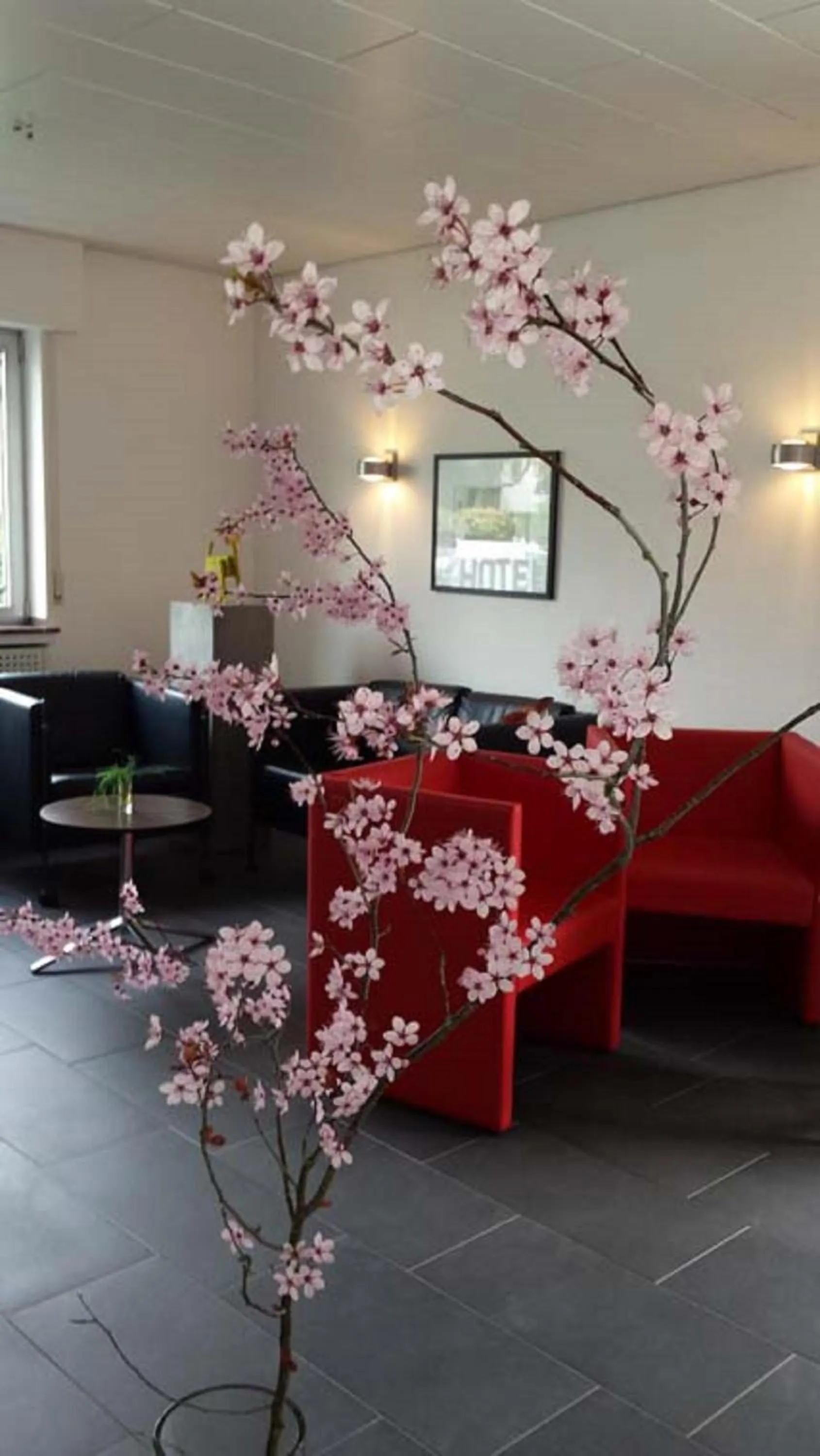 Communal lounge/ TV room in Hotel Eikamper Höhe