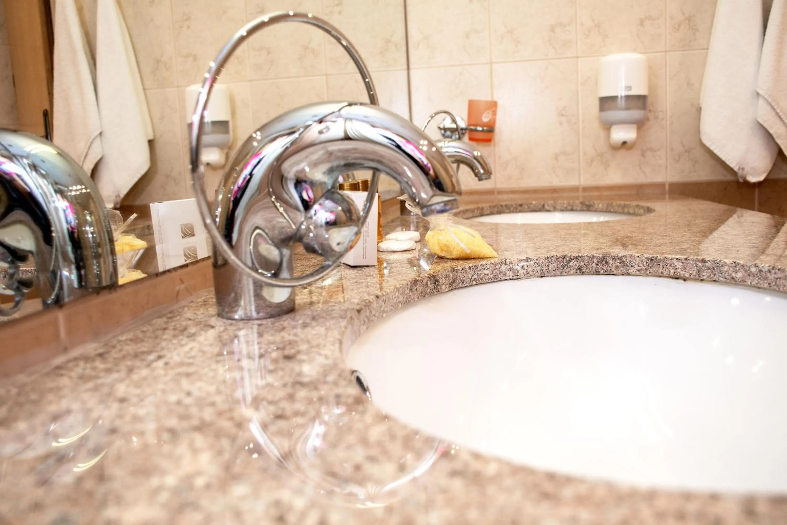 Bathroom in Hotel Orphey