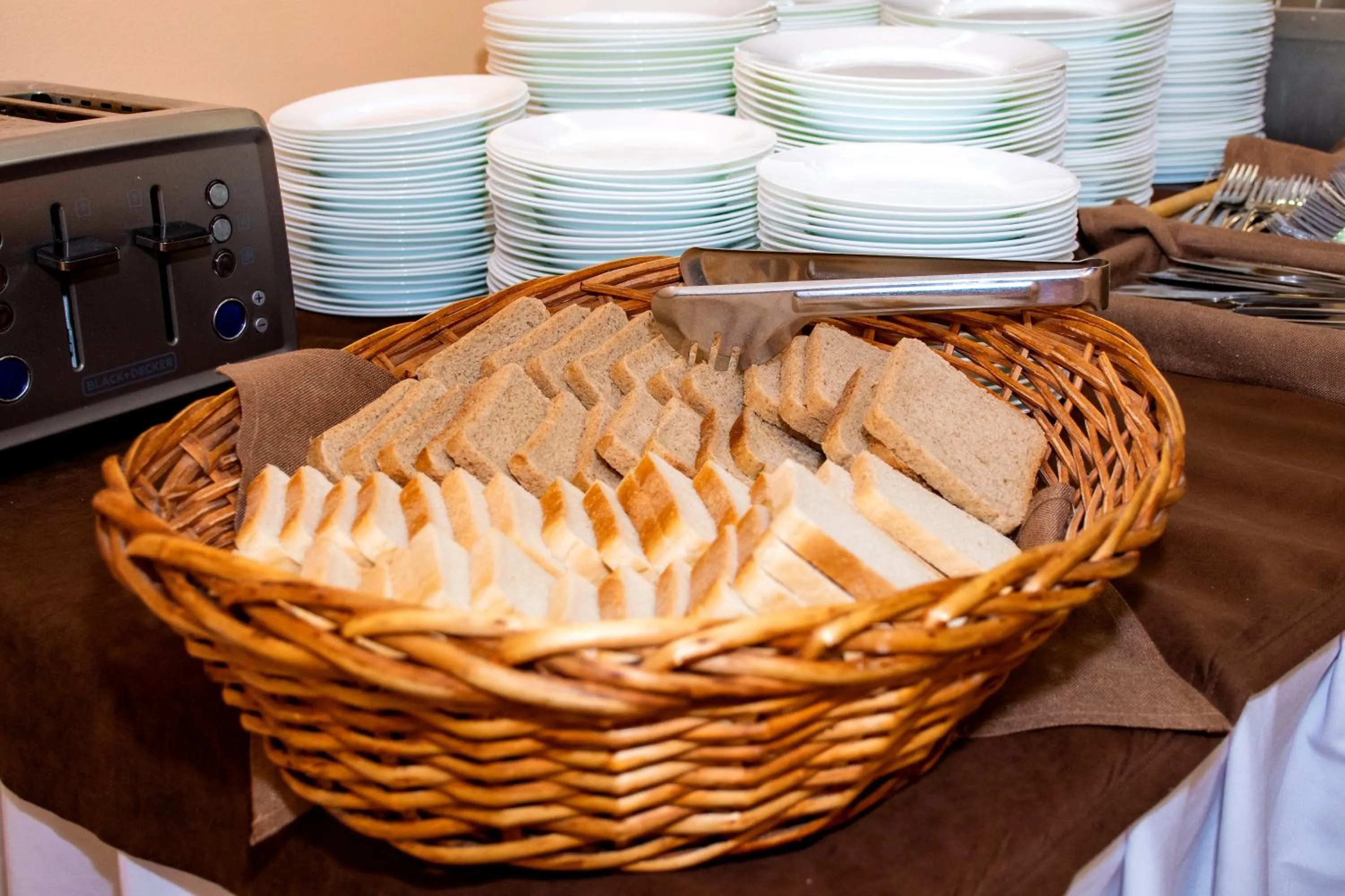 Restaurant/places to eat in Hotel Orphey