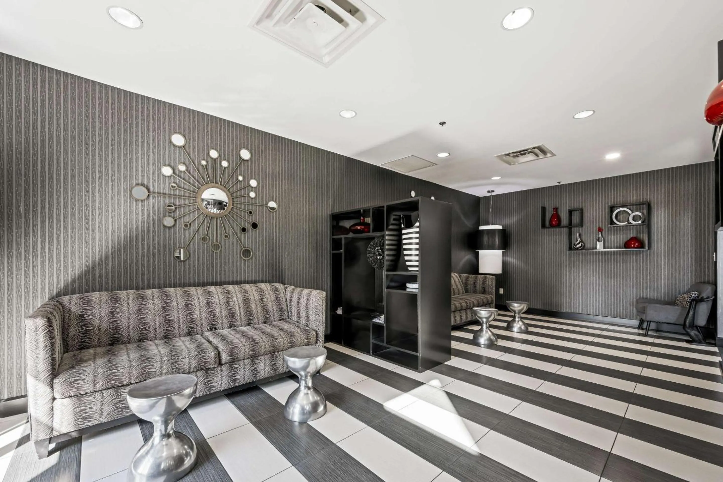 Lobby or reception in Comfort Suites Williamsburg Historic Area