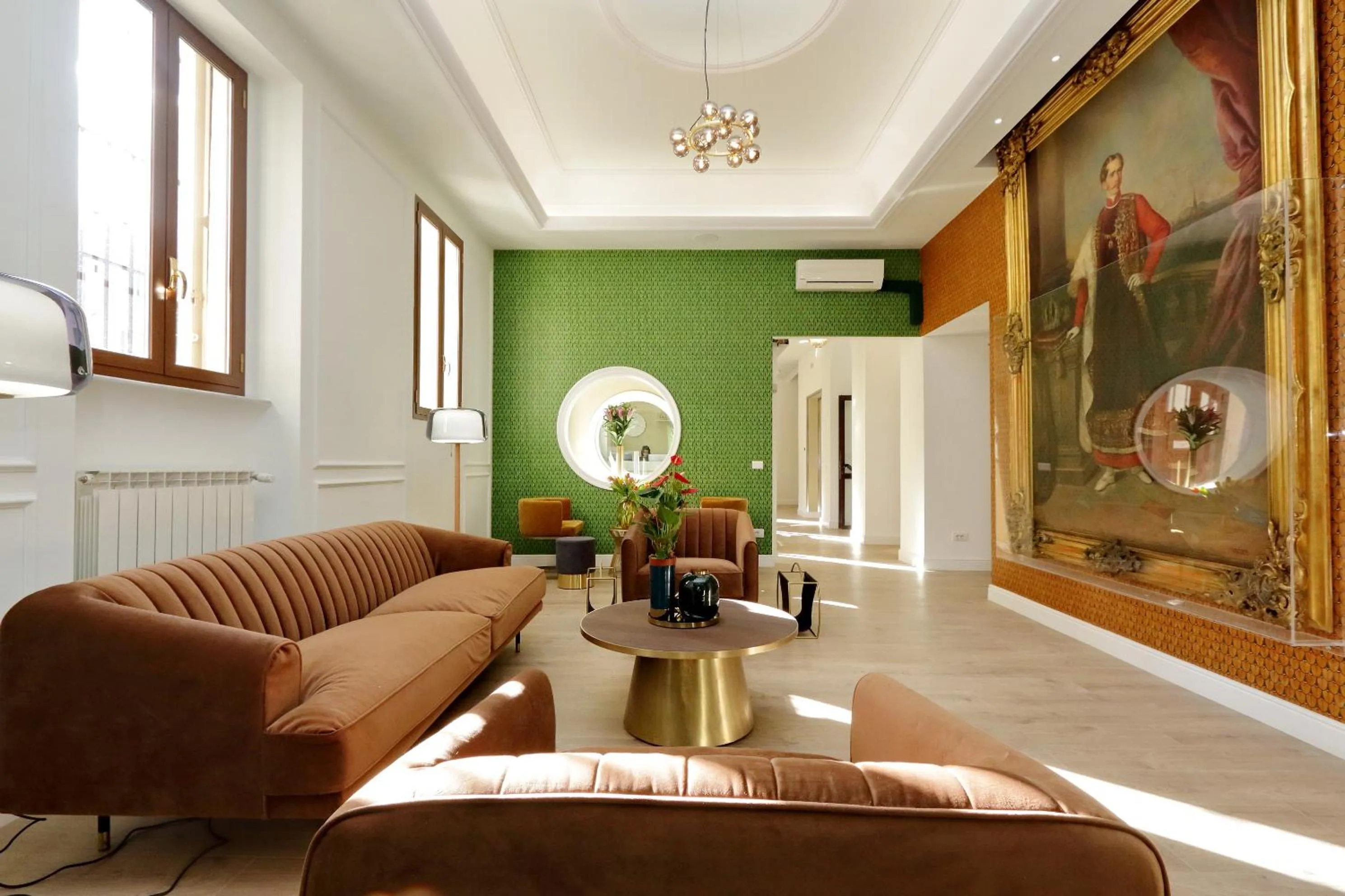 Communal lounge/ TV room in Casa Santa Sofia