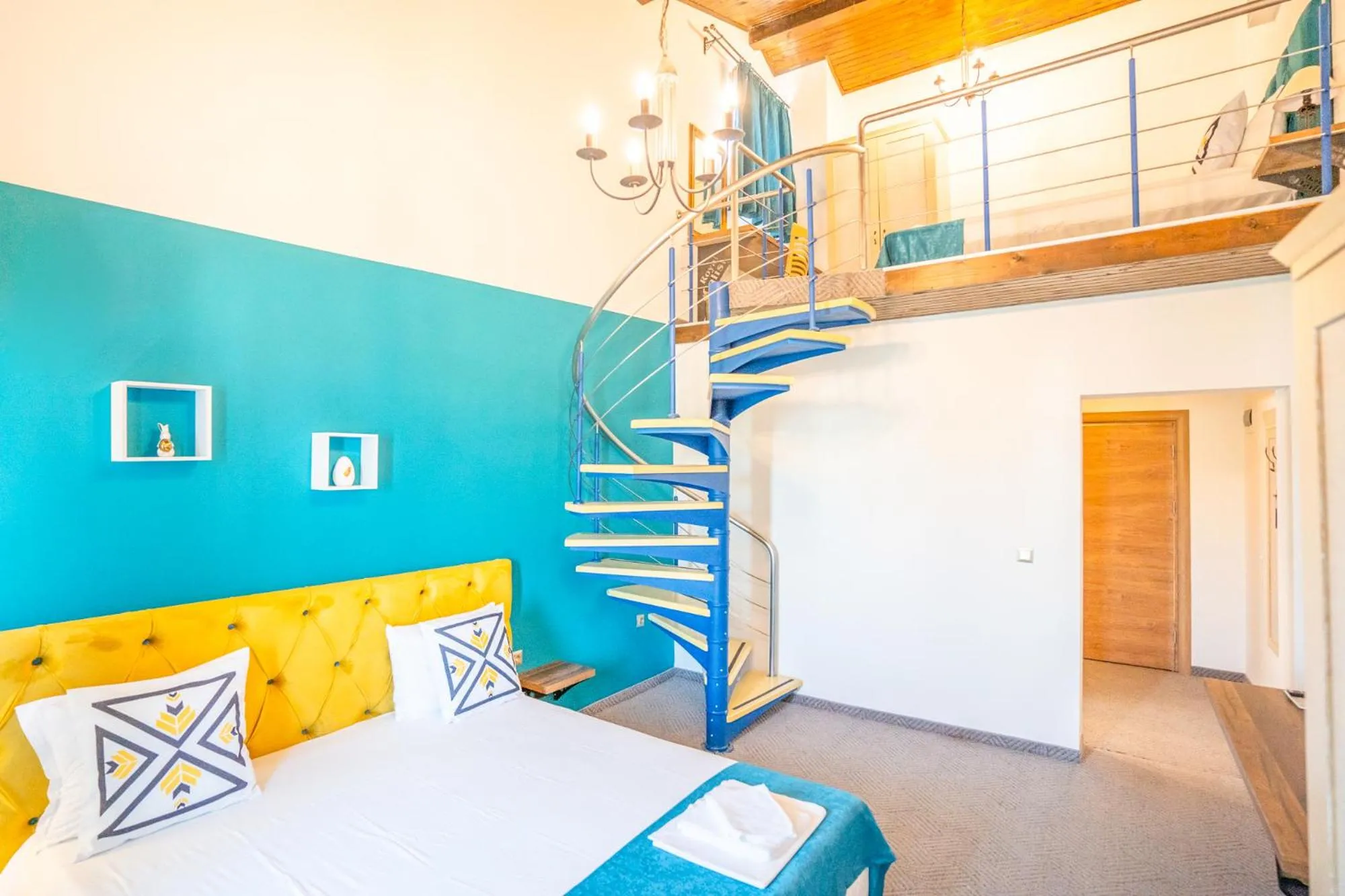 Photo of the whole room, Bed in Royal Calisto Hotel