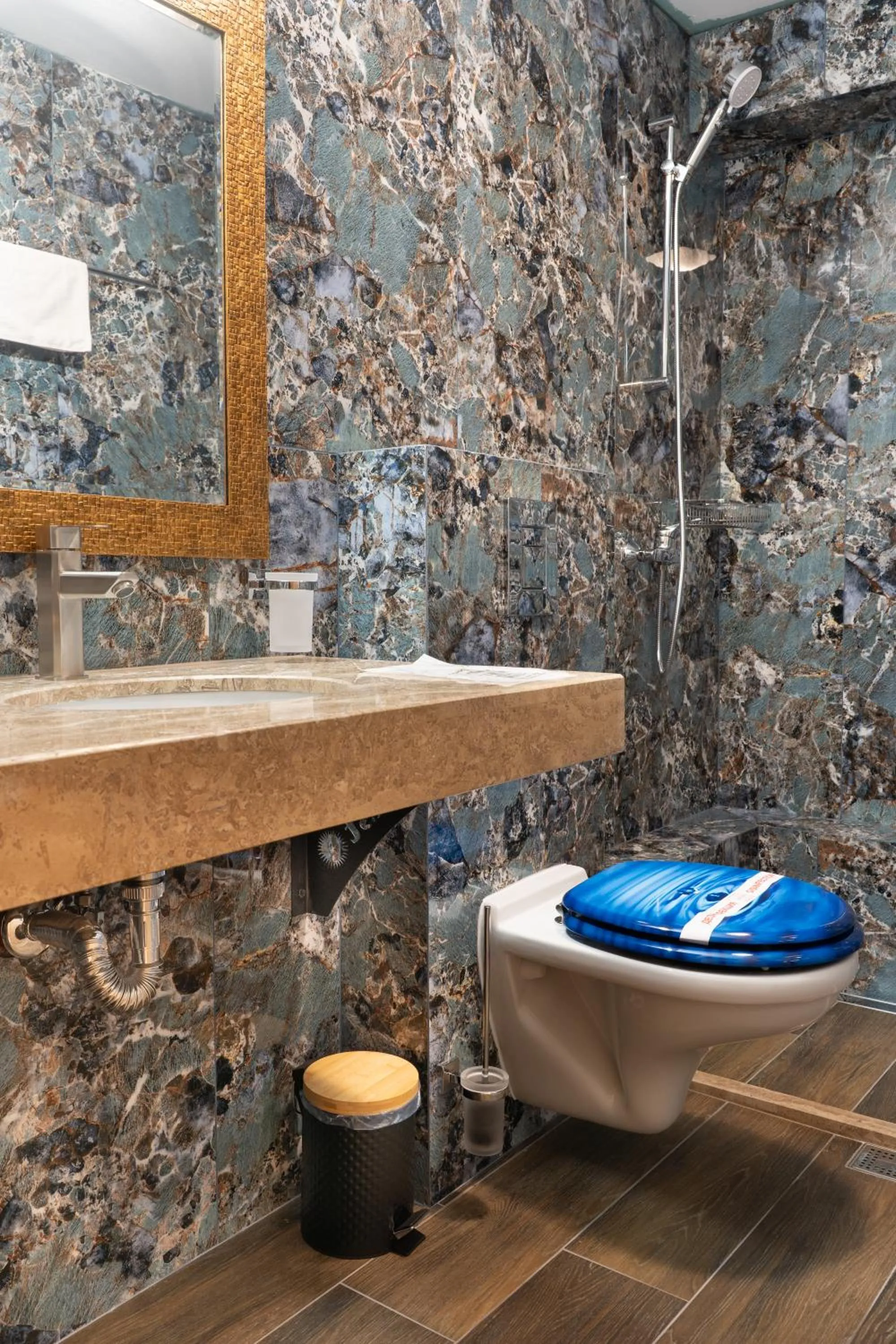 Bathroom in Royal Calisto Hotel