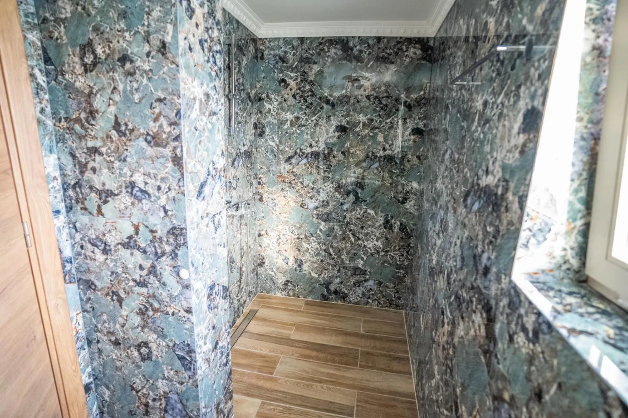 Bathroom in Royal Calisto Hotel