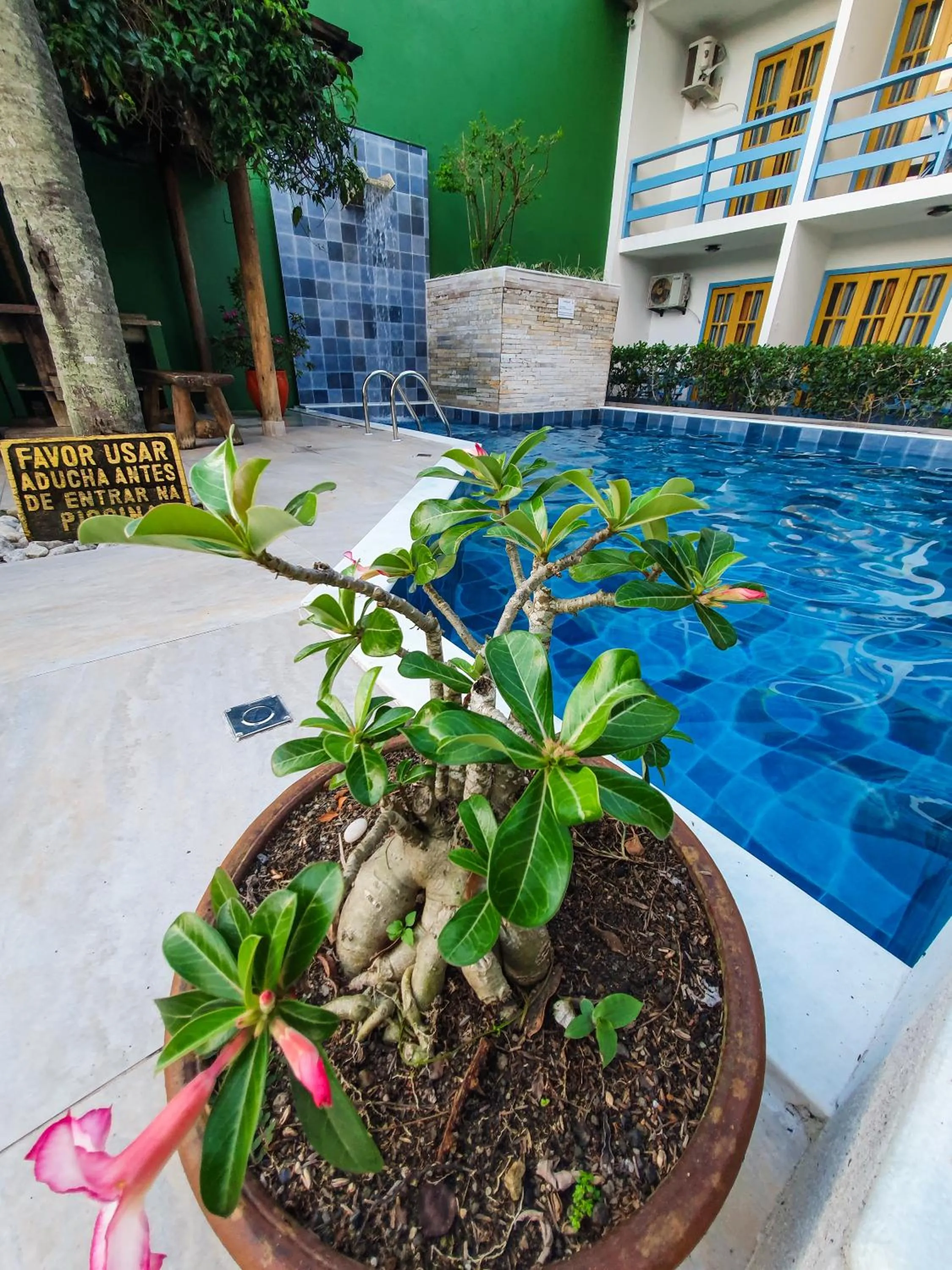 Swimming pool in Hotel Estalagem Porto Seguro