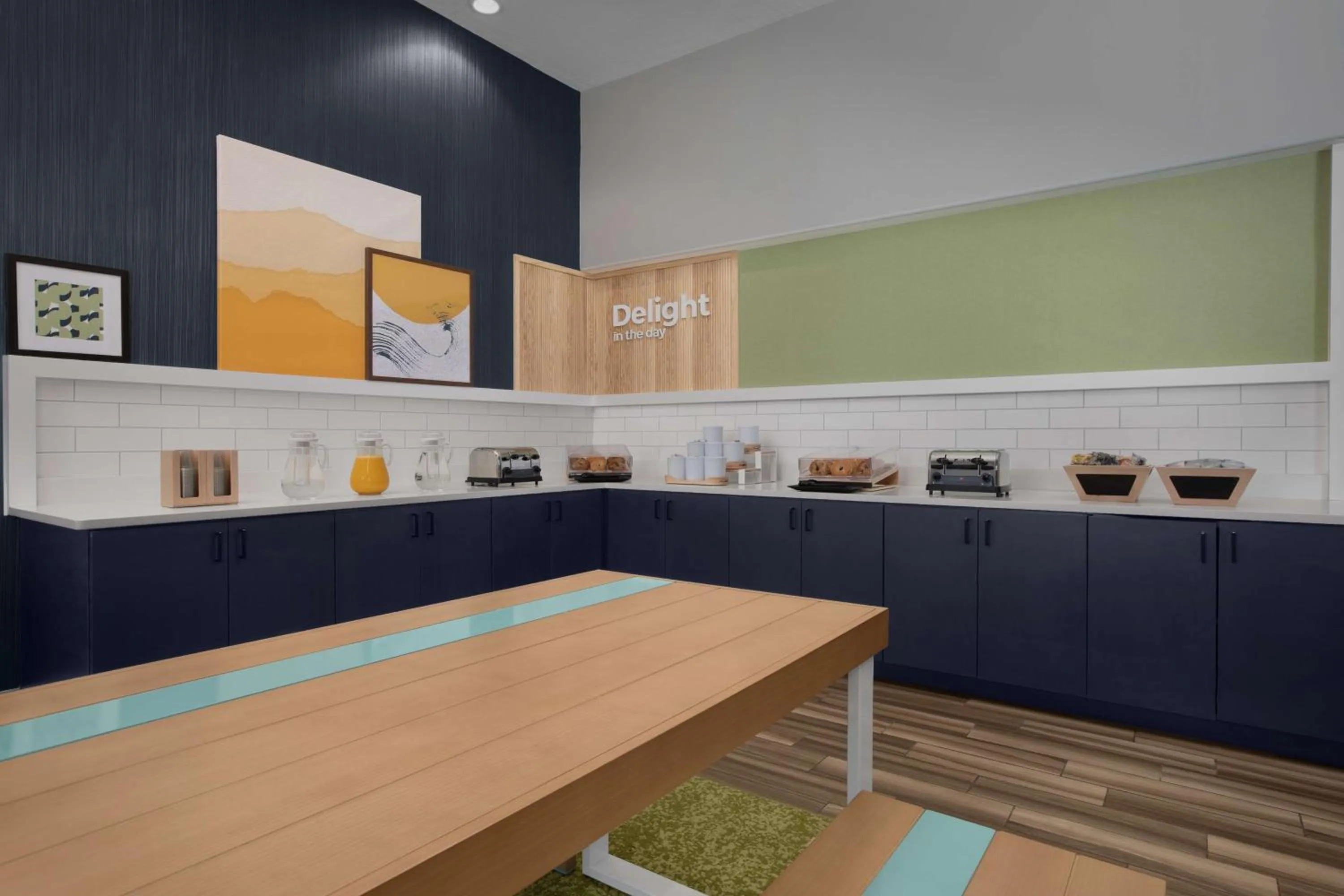 Breakfast in Best Western Plus Executive Suites Albuquerque